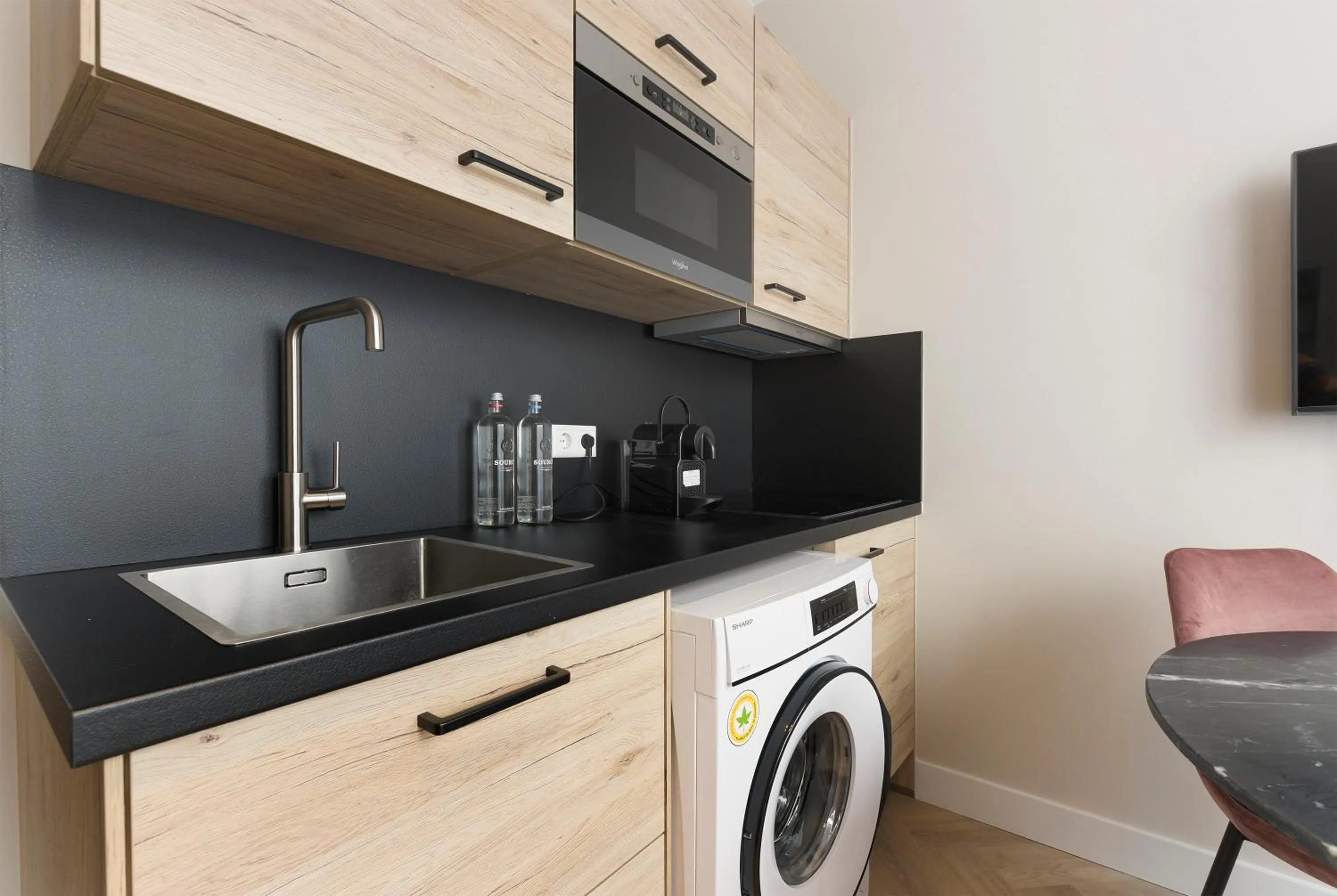 Coffee/tea facilities in Novallure Short Stay Apartments