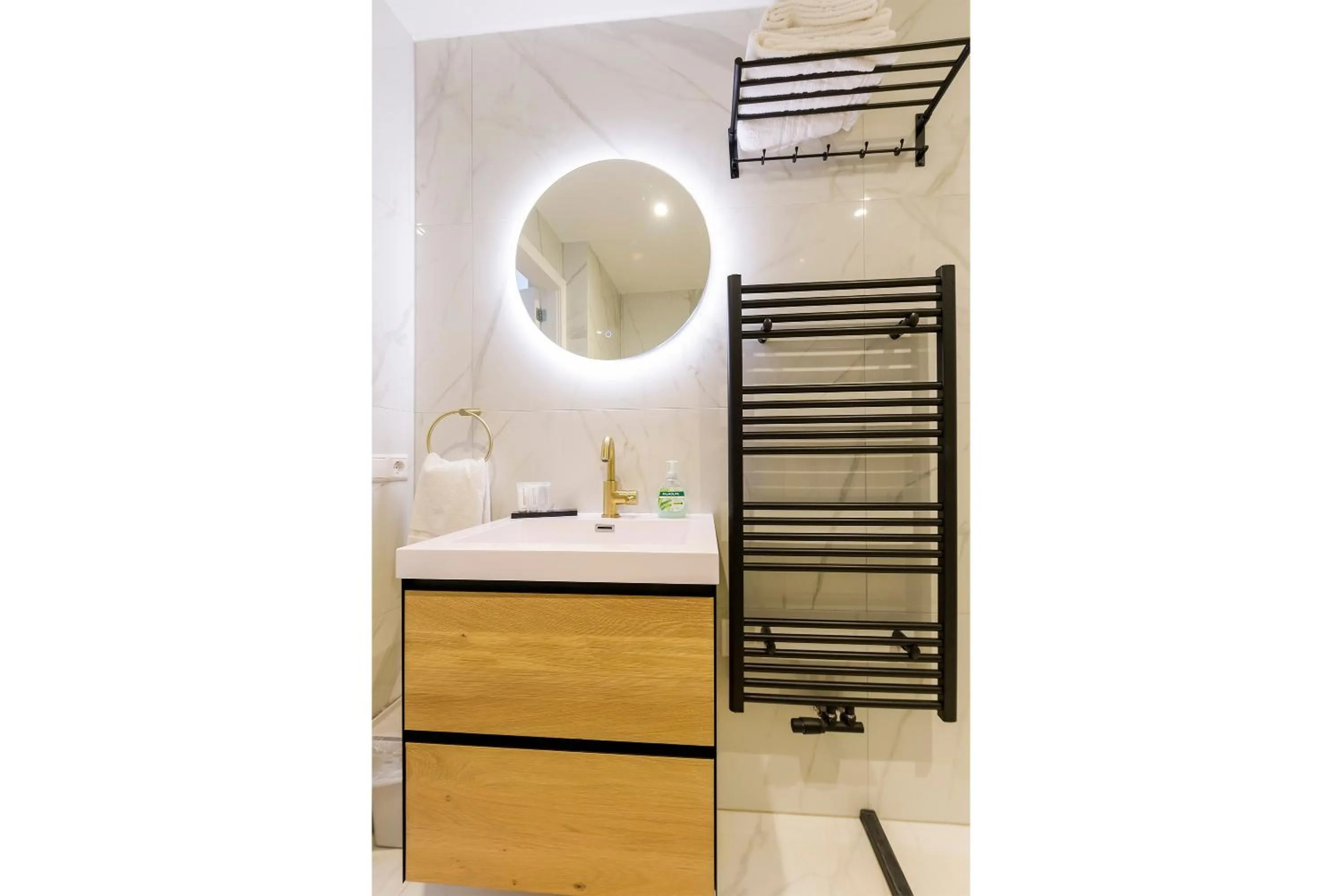 Bathroom in Novallure Short Stay Apartments