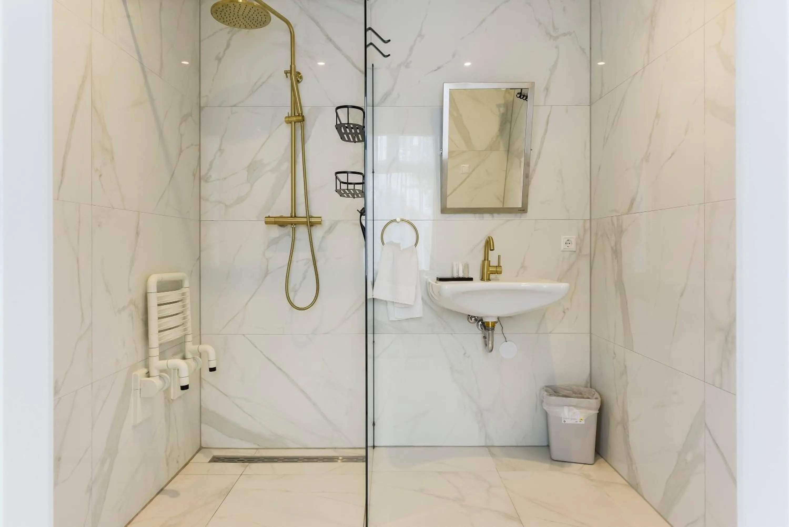 Bathroom in Novallure Short Stay Apartments