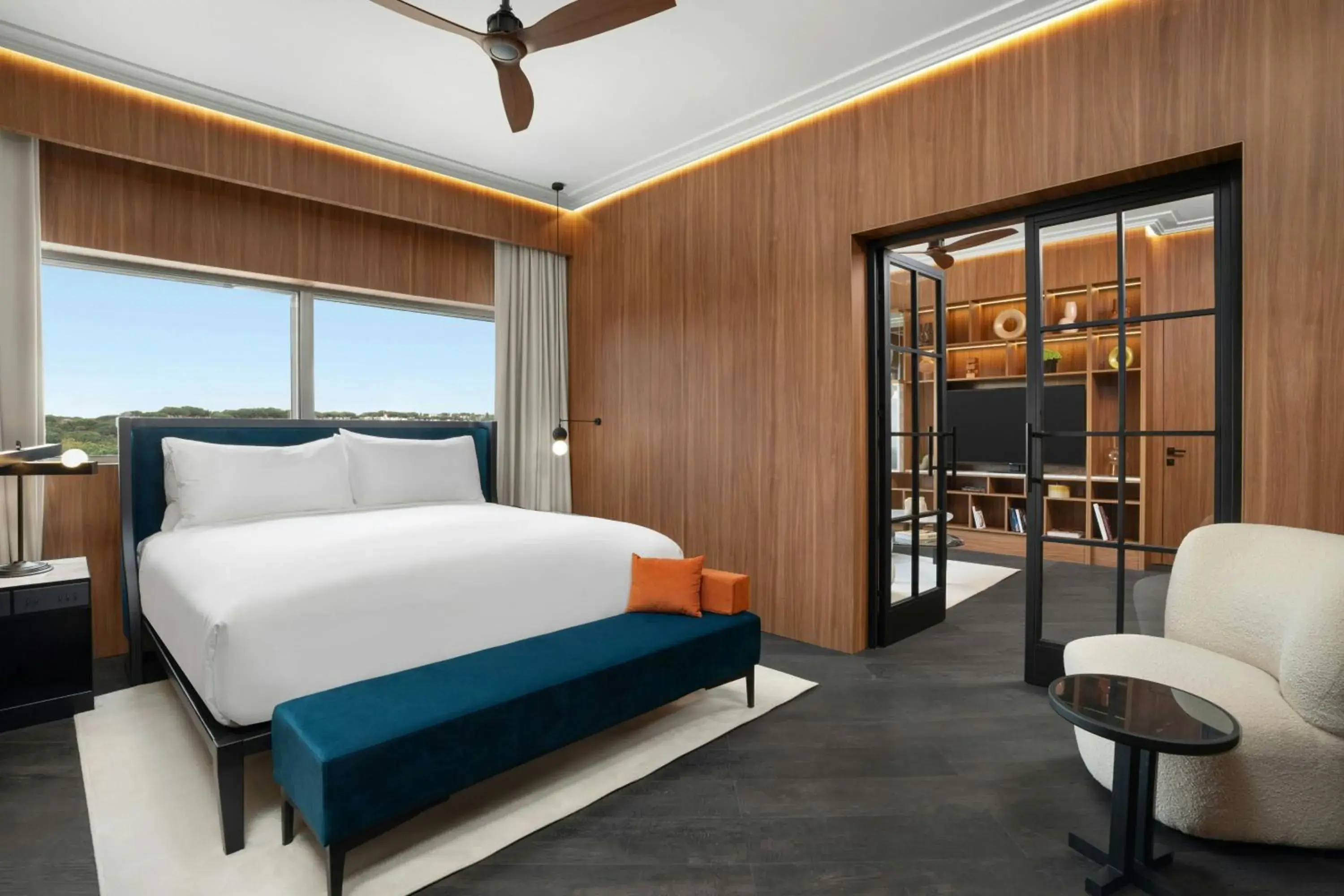 Bedroom, Bed in Cardo Roma, Autograph Collection Bedroom, Bed in Cardo Roma, Autograph Collection