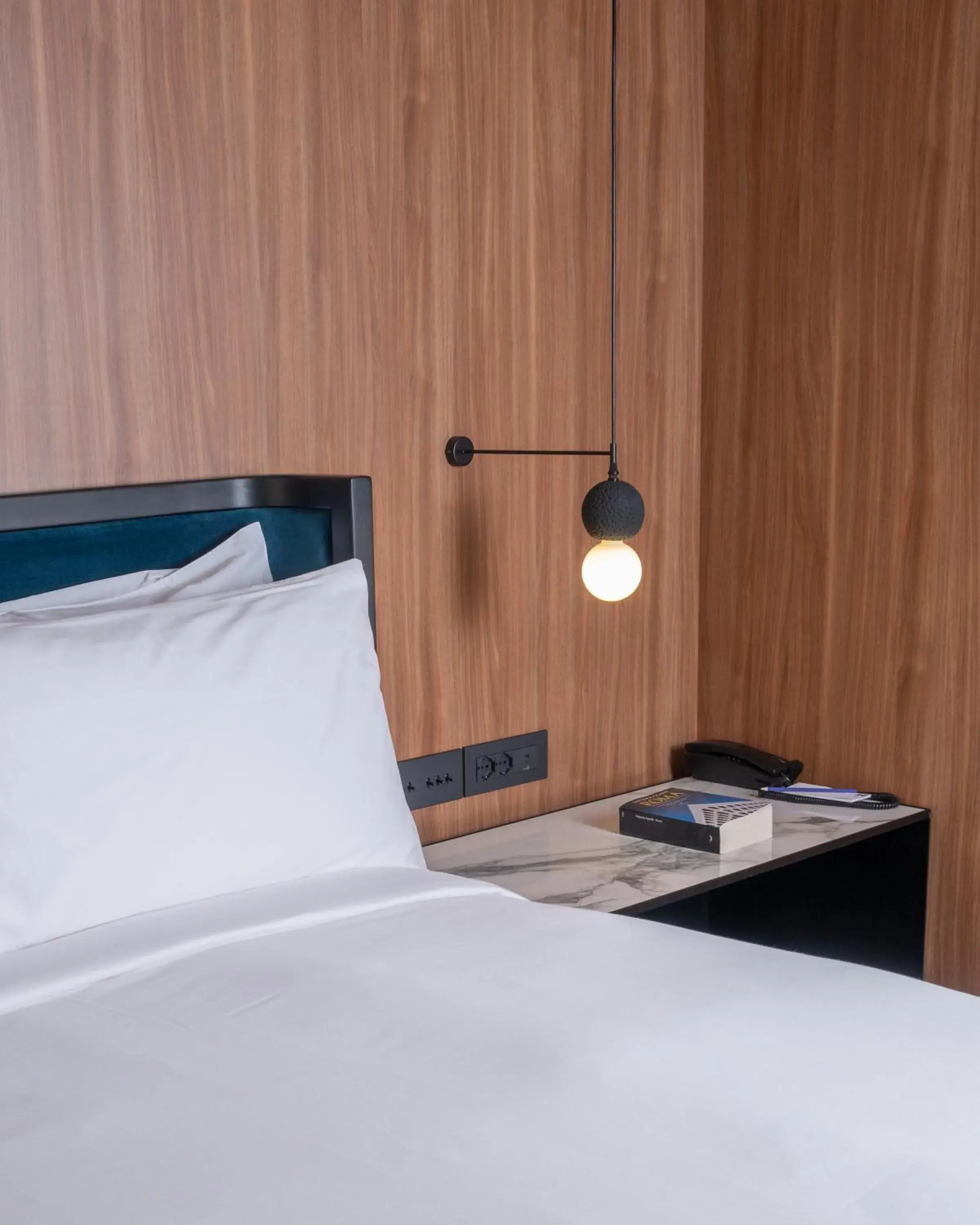 Bed in Cardo Roma, Autograph Collection Bed in Cardo Roma, Autograph Collection