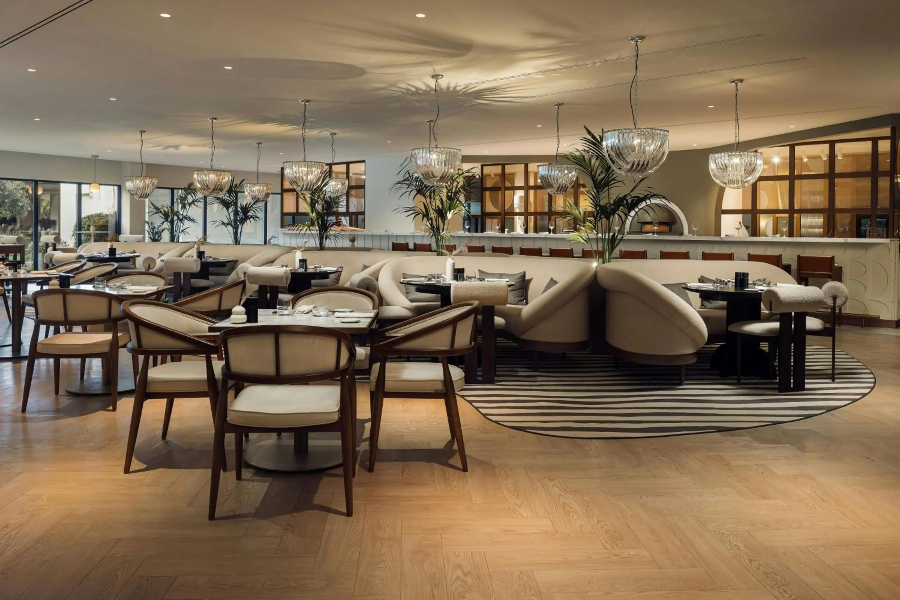 Restaurant/places to eat in Cardo Roma, Autograph Collection