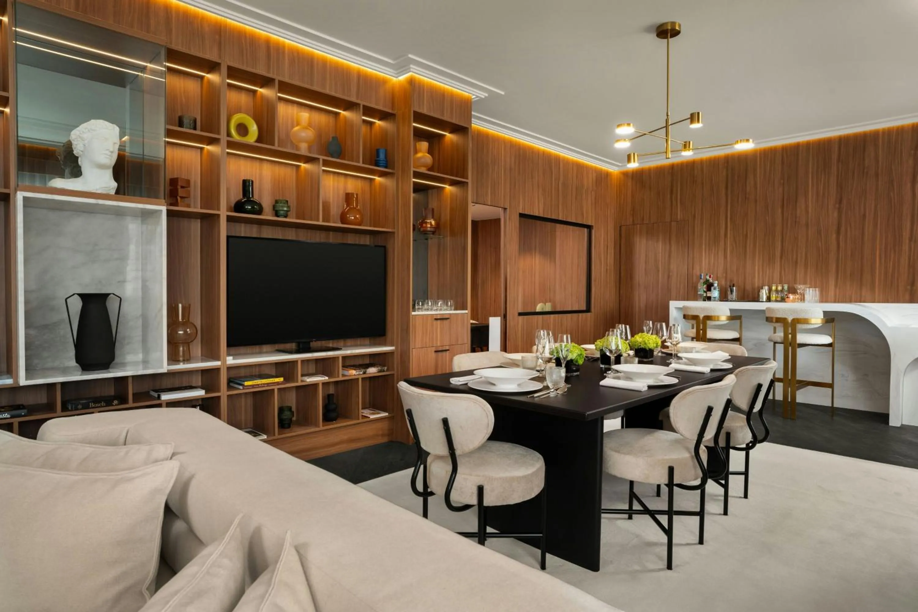 Photo of the whole room in Cardo Roma, Autograph Collection