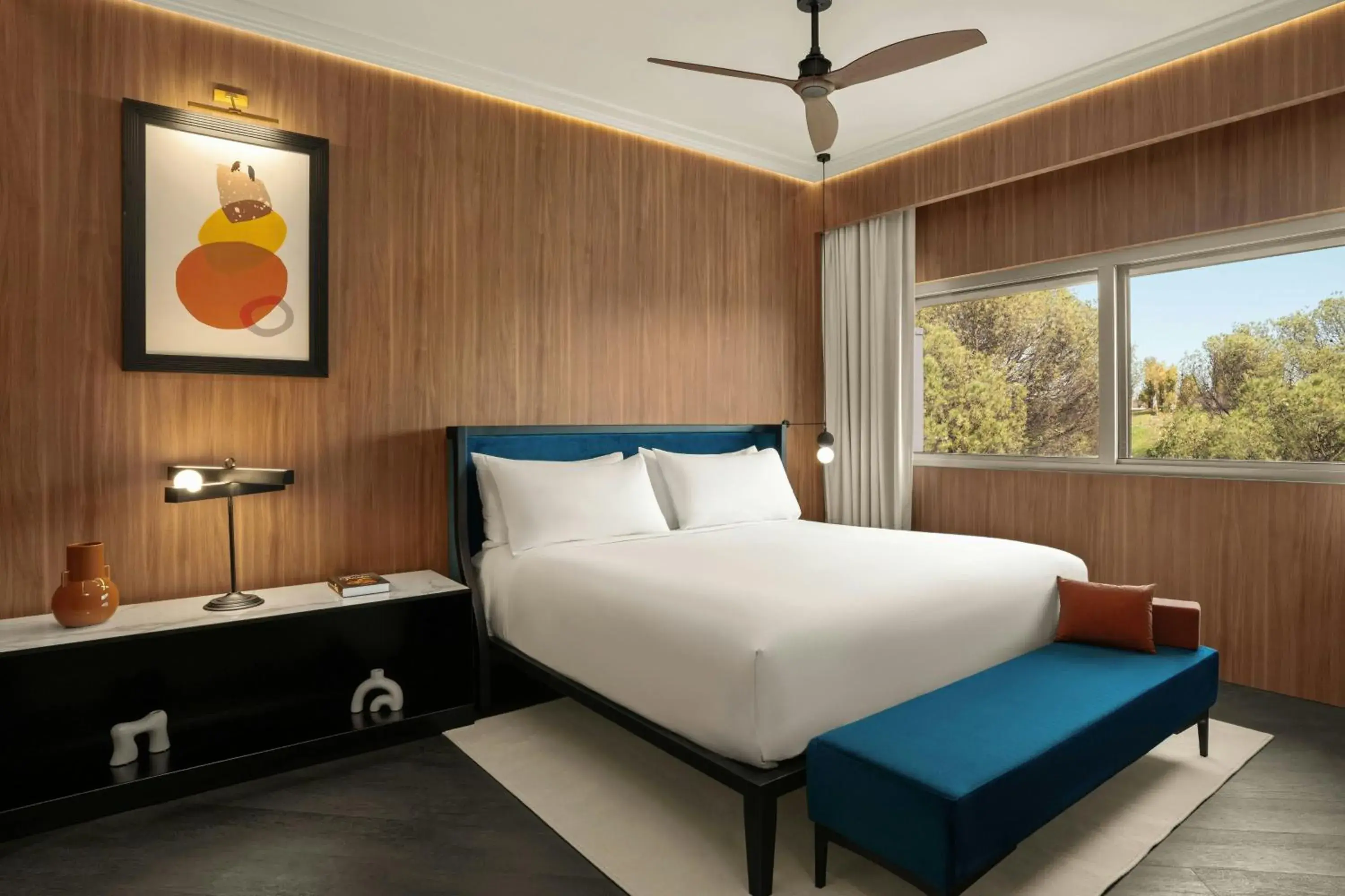 Bedroom, Bed in Cardo Roma, Autograph Collection Bedroom, Bed in Cardo Roma, Autograph Collection