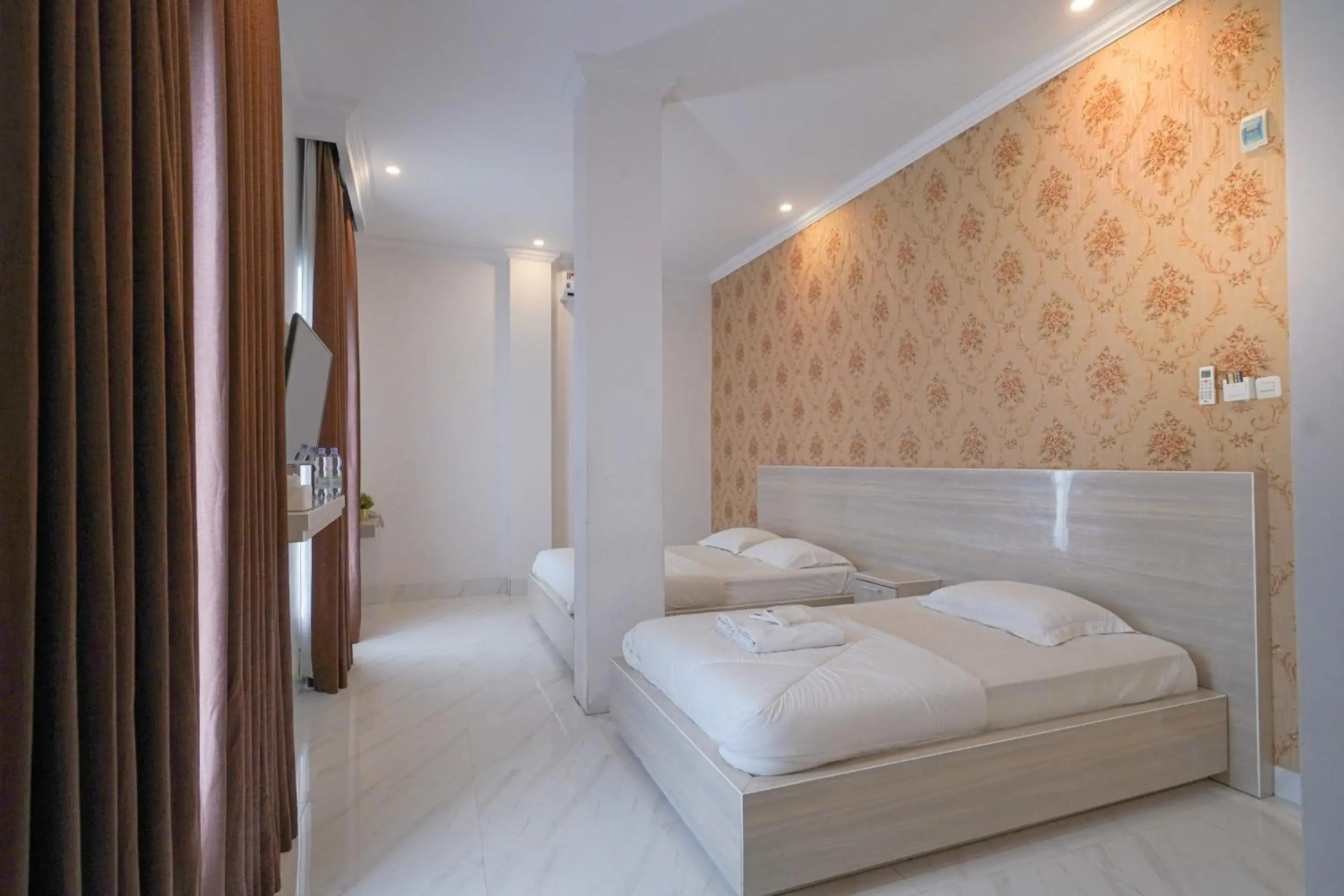 Bed in Wisma D’King RedPartner Bed in Wisma D’King RedPartner