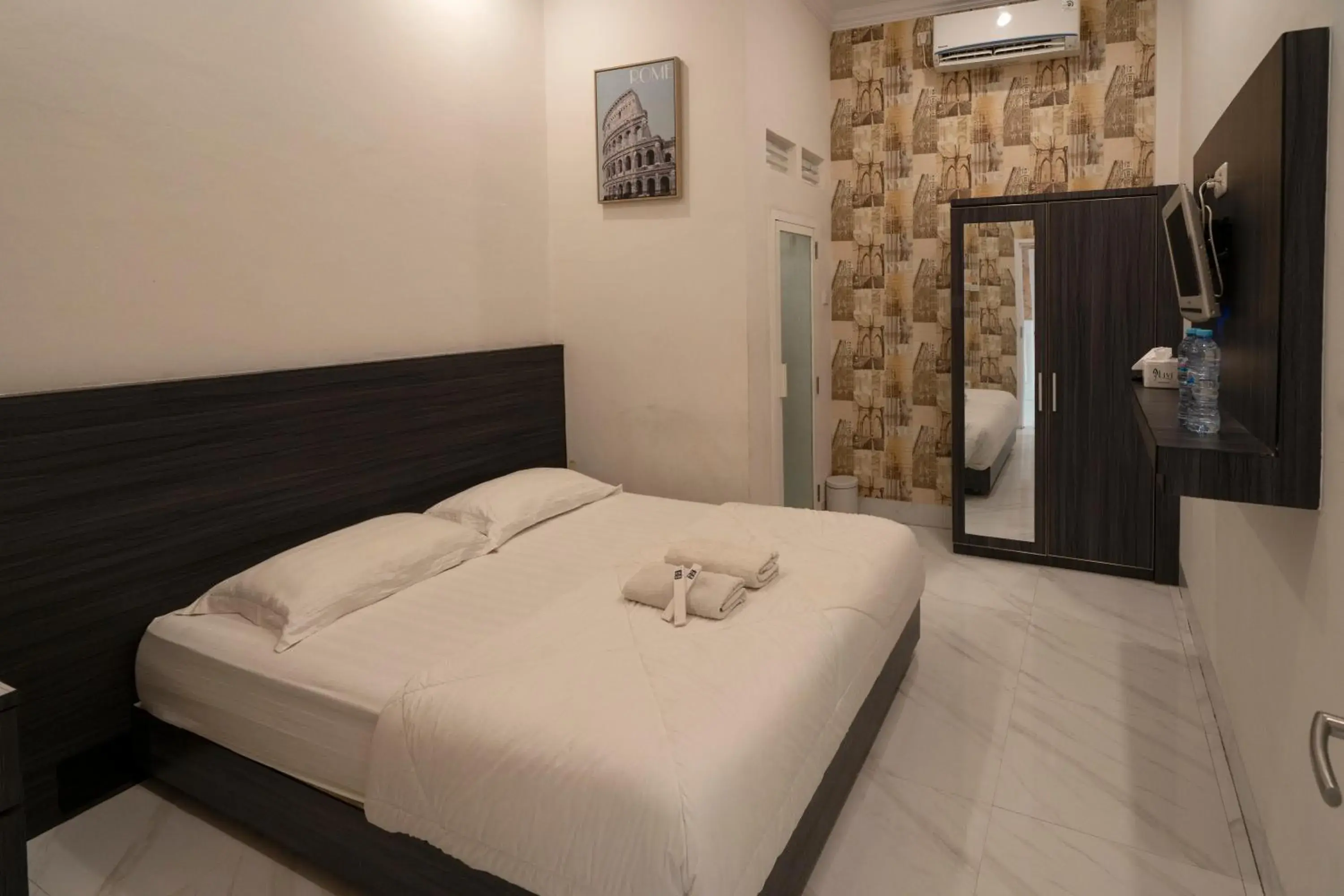 Bed in Wisma D’King RedPartner Bed in Wisma D’King RedPartner