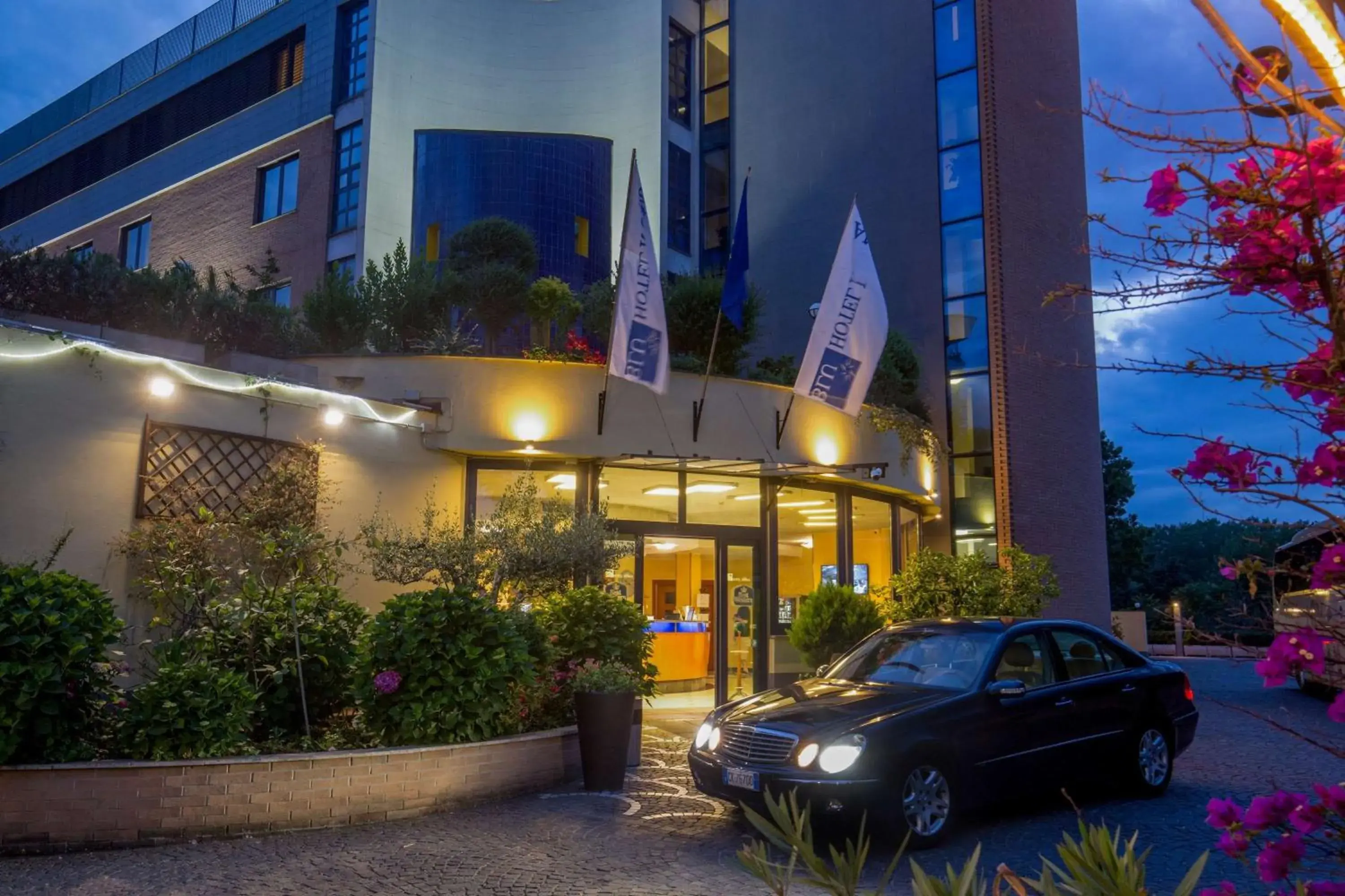 Property building in Best Western Blu Hotel Roma Property building in Best Western Blu Hotel Roma