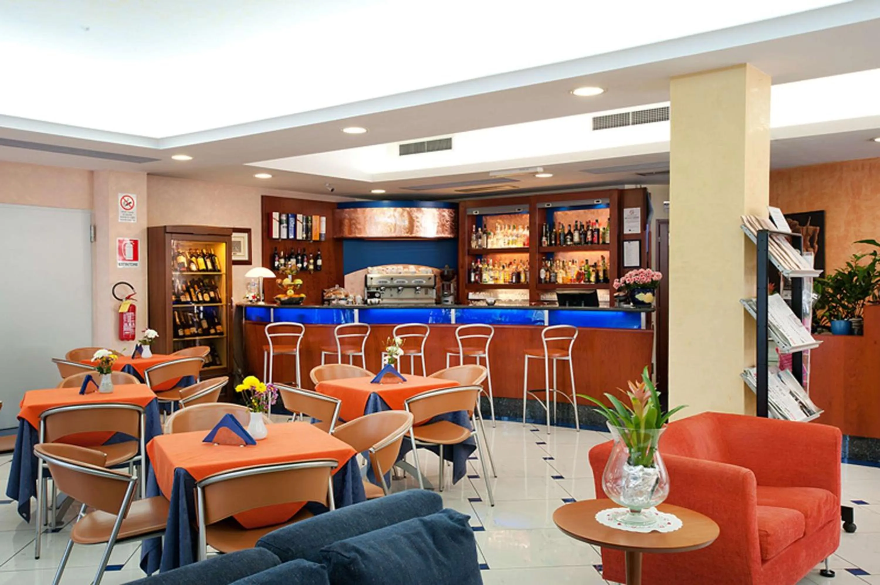 Lounge or bar in Best Western Blu Hotel Roma