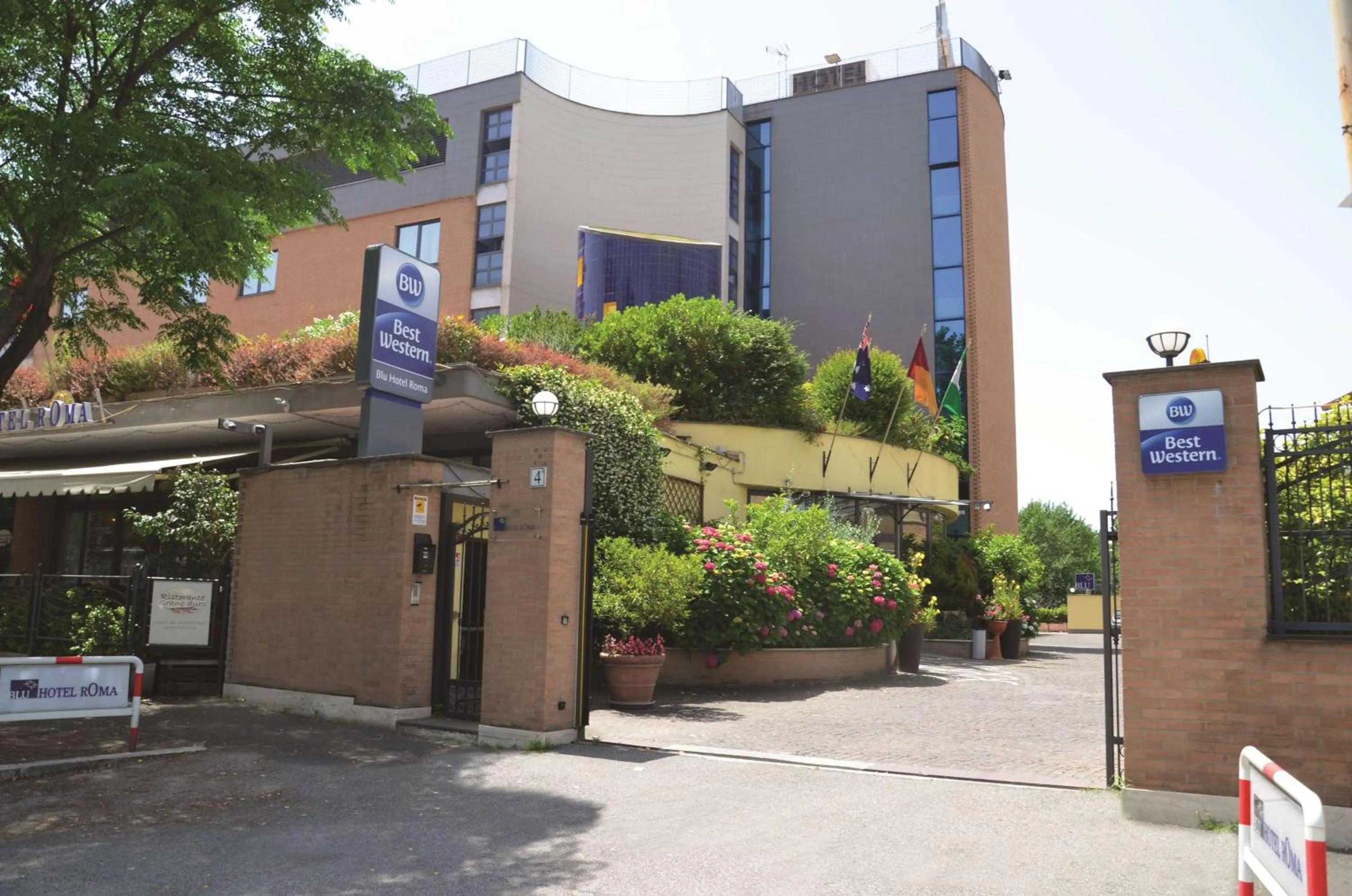 Property building in Best Western Blu Hotel Roma