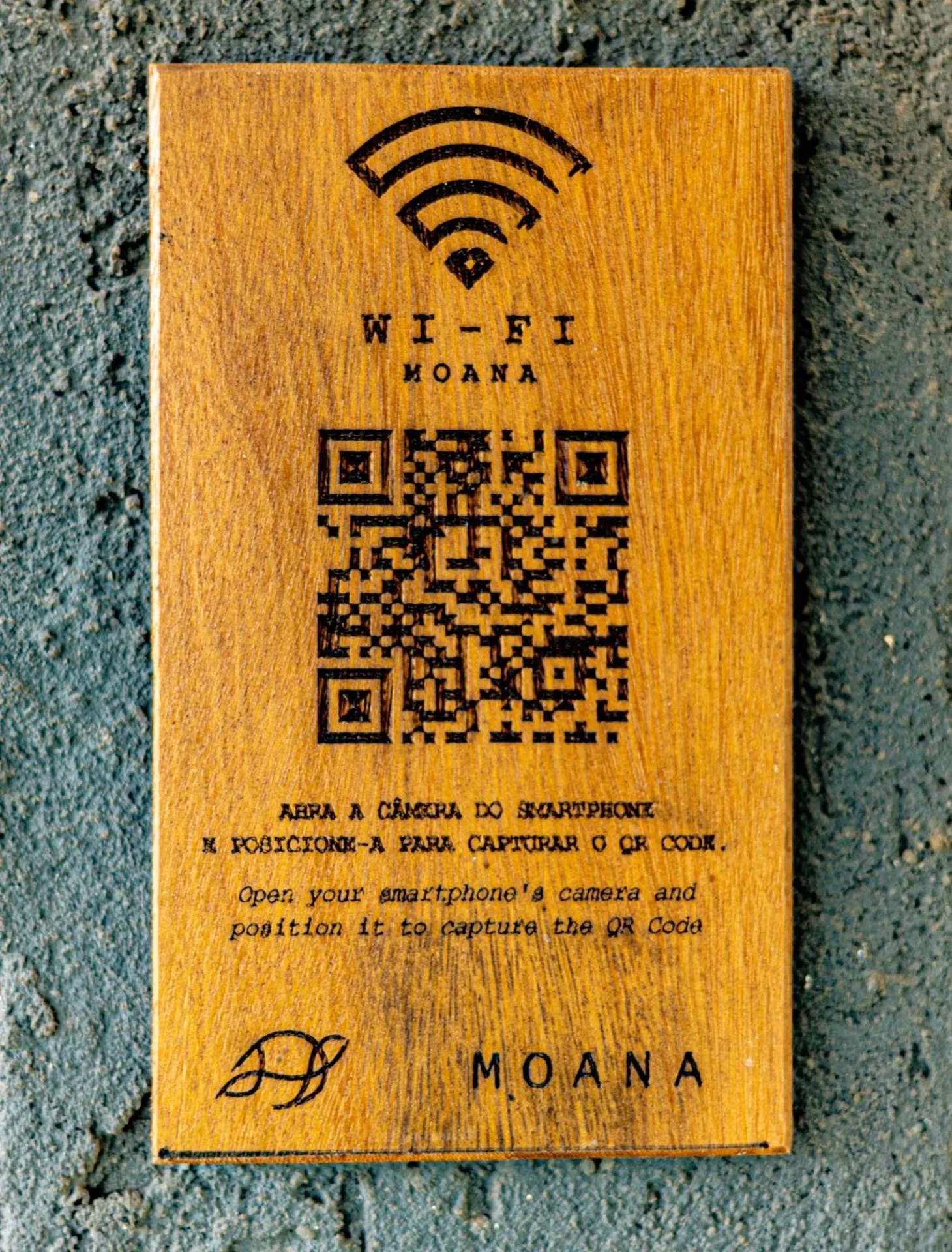 Logo/Certificate/Sign in Pousada Moana