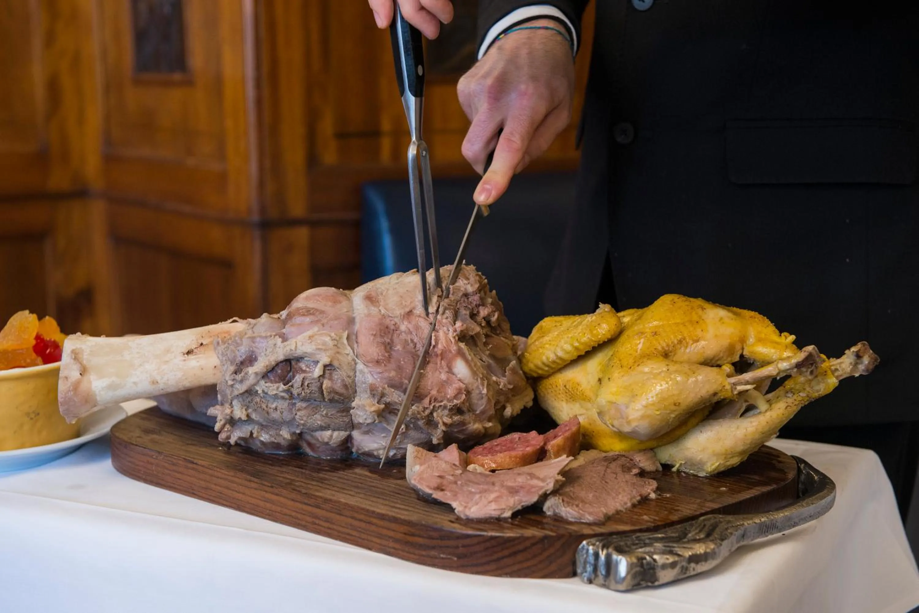 Restaurant/places to eat in Bettoja Hotel Atlantico