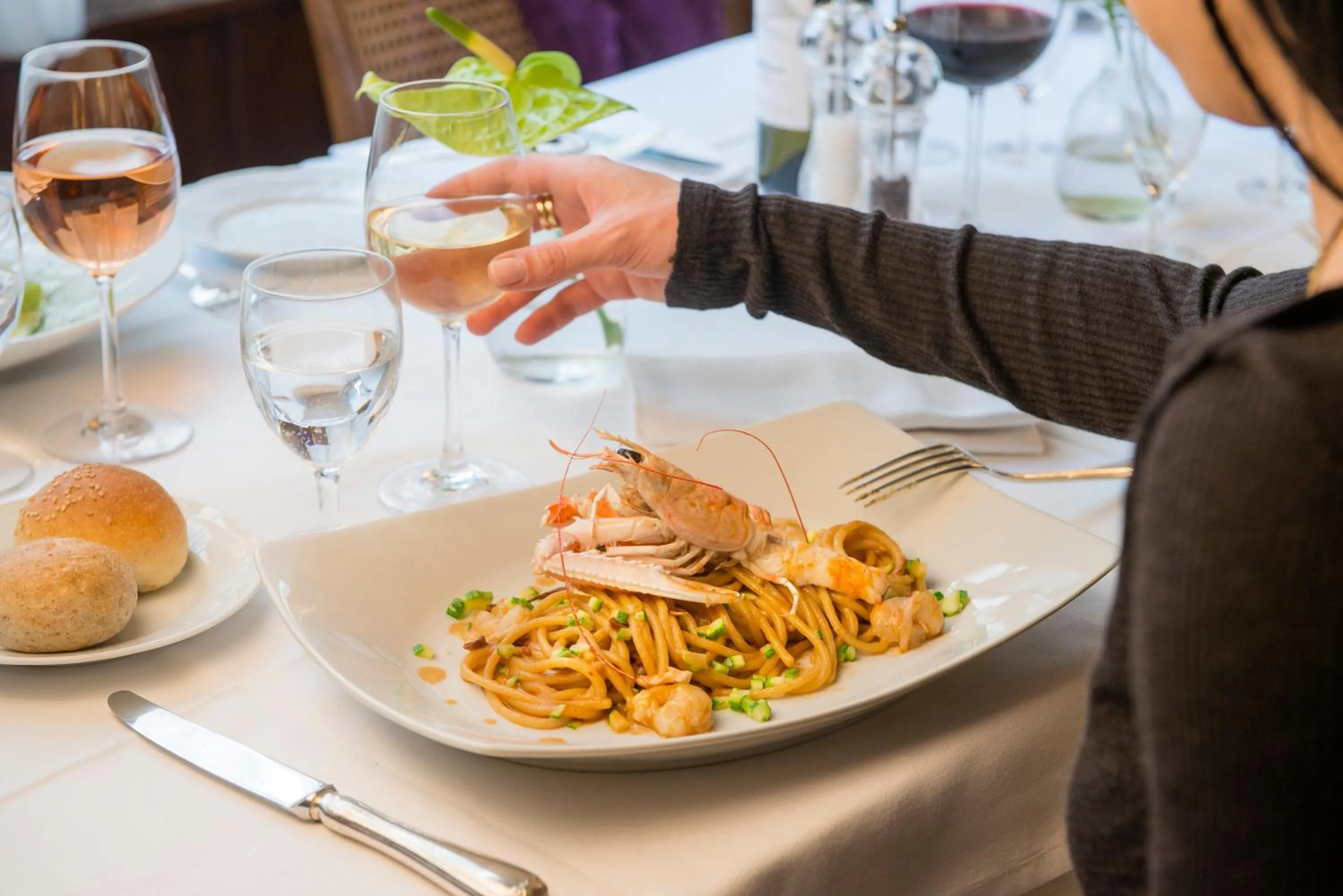 Restaurant/places to eat in Bettoja Hotel Atlantico