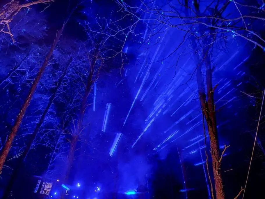 Enchanted Forest Cabin And Teepee! Lights & Laser Show! Private Hot Tub! Unique Stay!