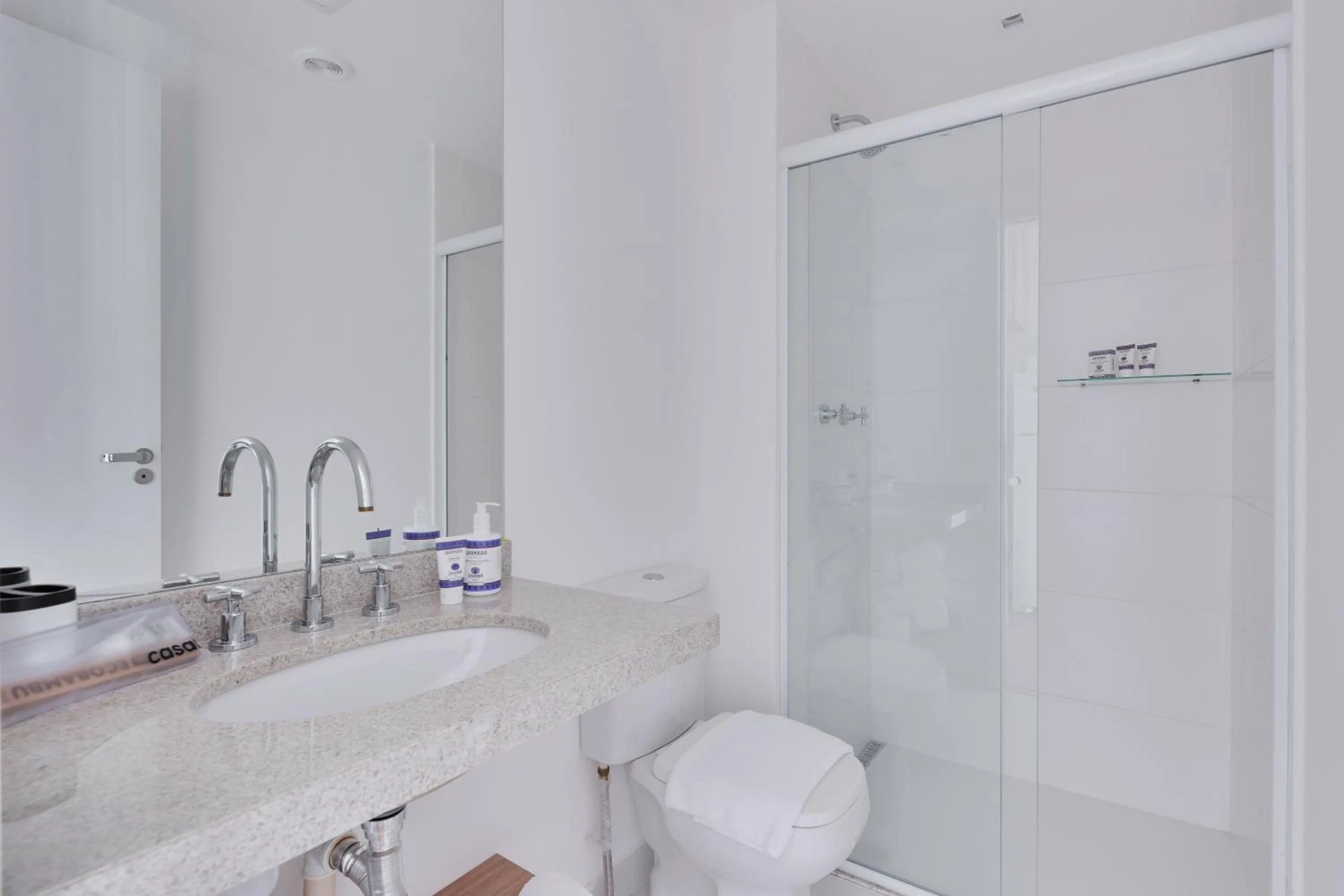 Shower in Charlie Edição Jardim Paulista