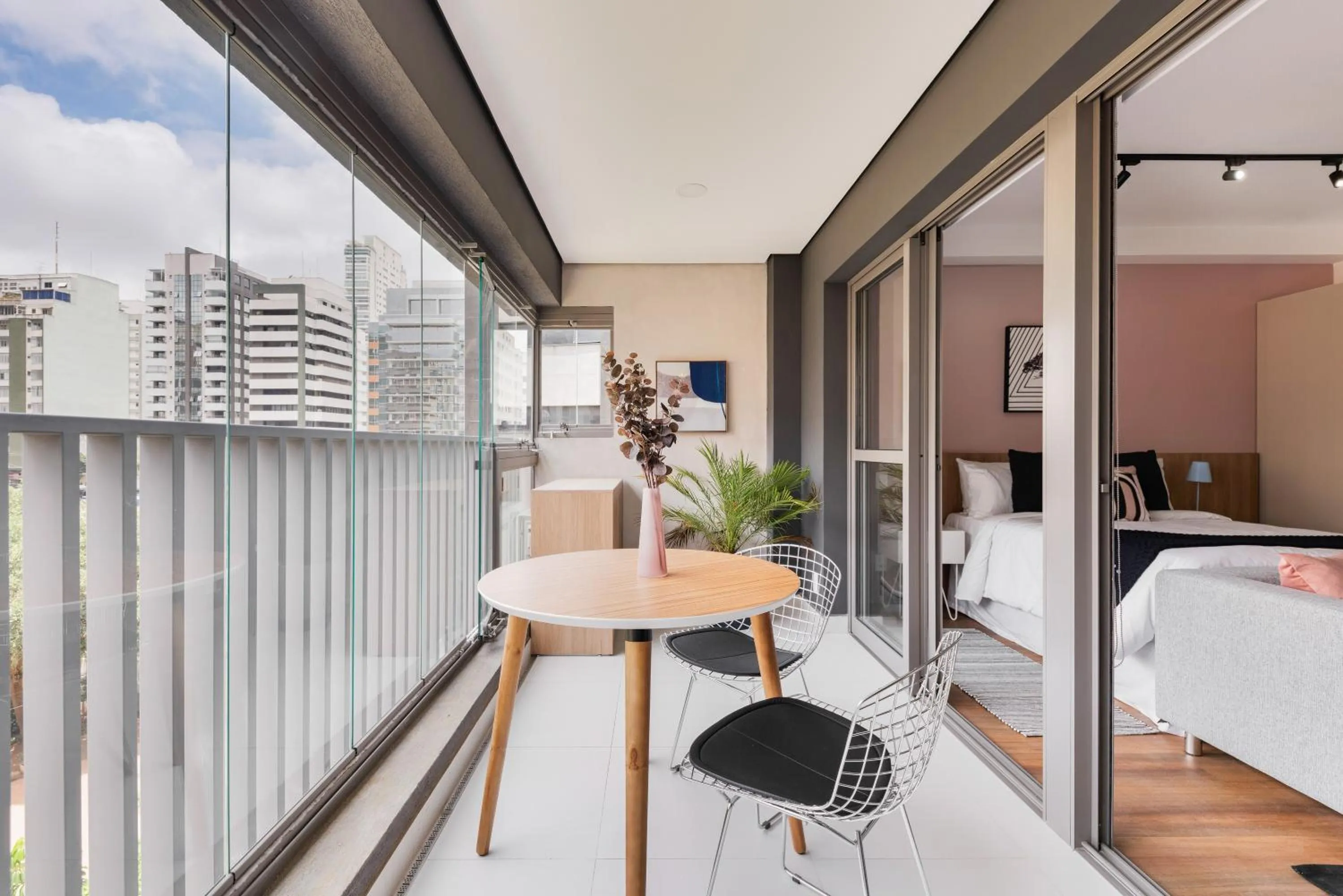 Photo of the whole room in Charlie Edição Jardim Paulista