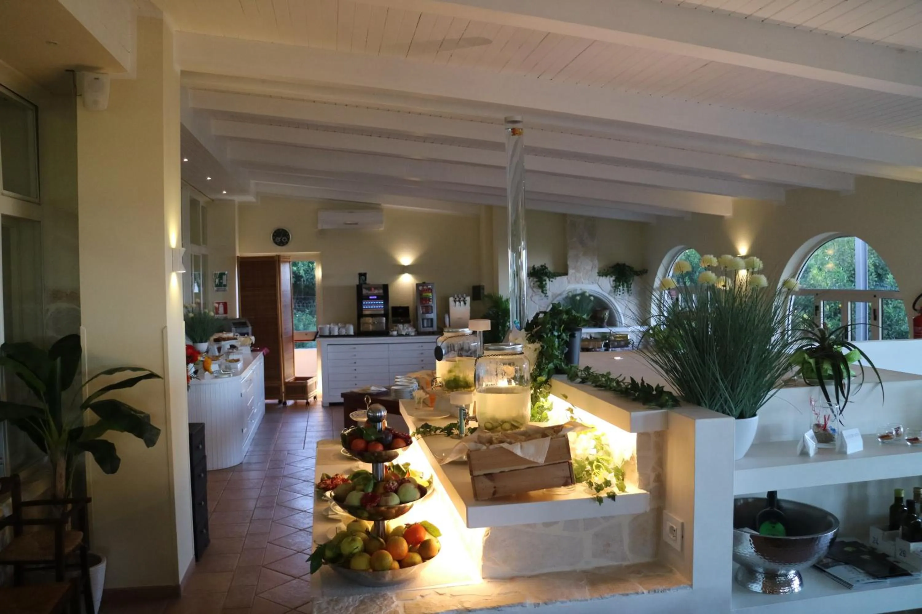 Restaurant/places to eat in La Bussola Hotel Calabria