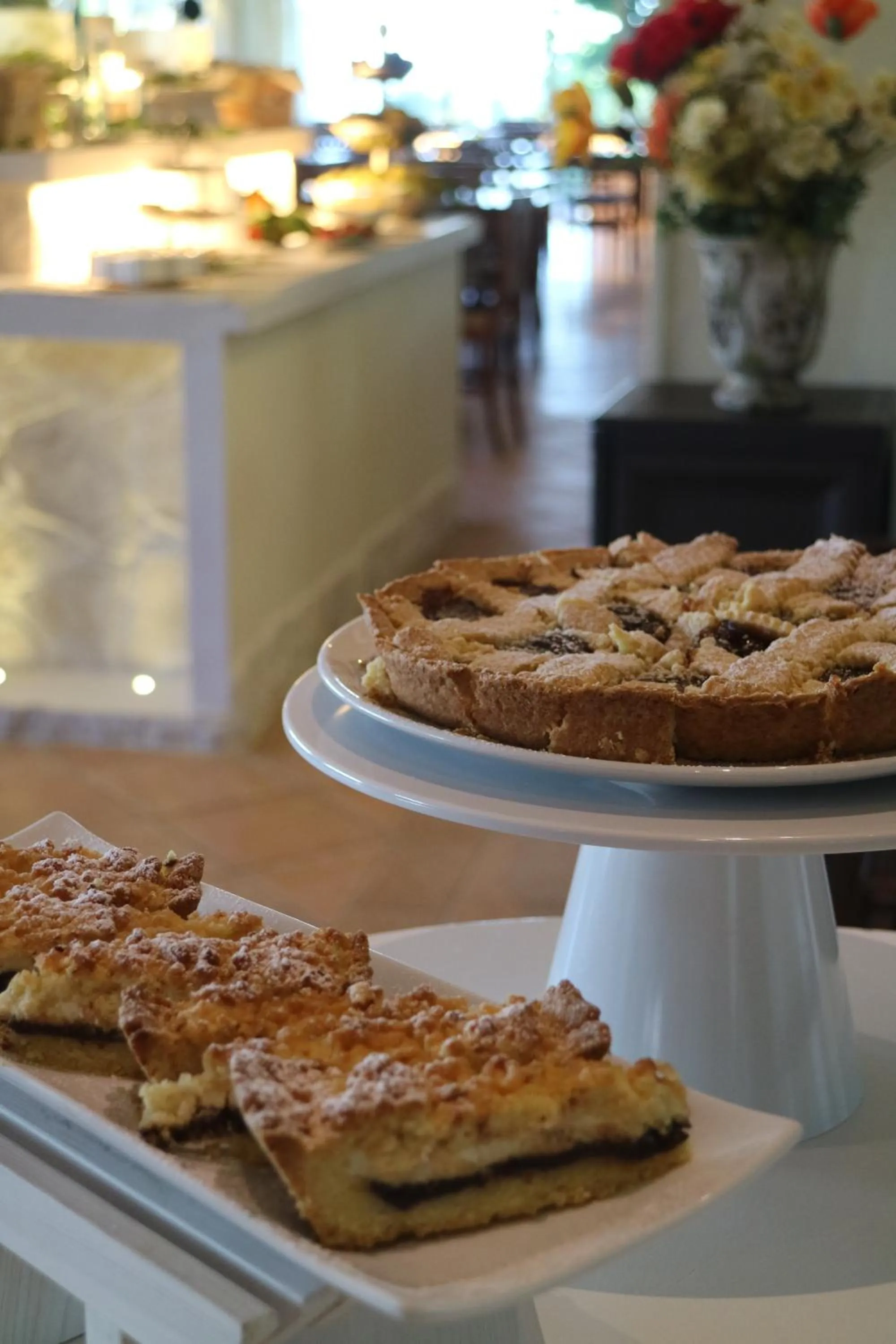 Buffet breakfast in La Bussola Hotel Calabria