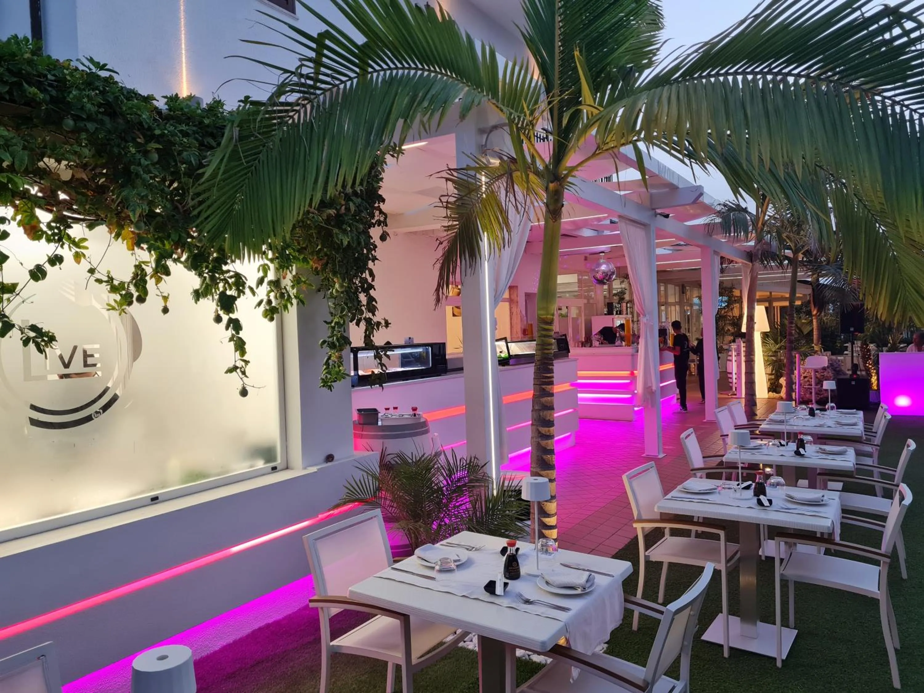 Restaurant/places to eat in La Bussola Hotel Calabria