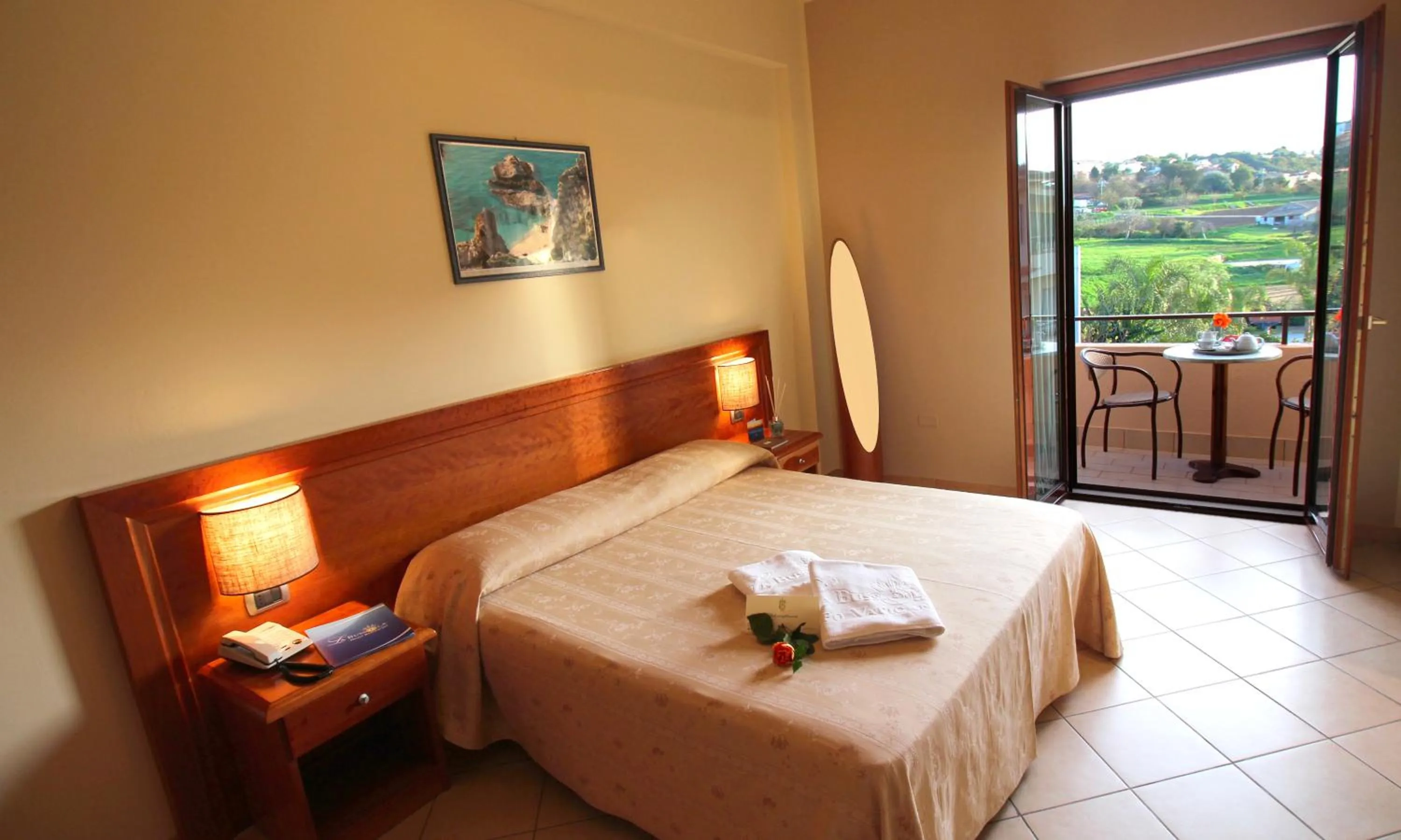 Photo of the whole room, Bed in La Bussola Hotel Calabria