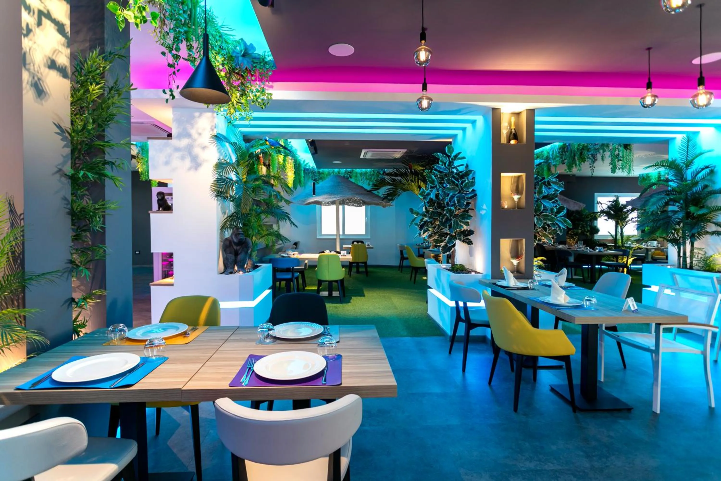 Restaurant/places to eat in La Bussola Hotel Calabria