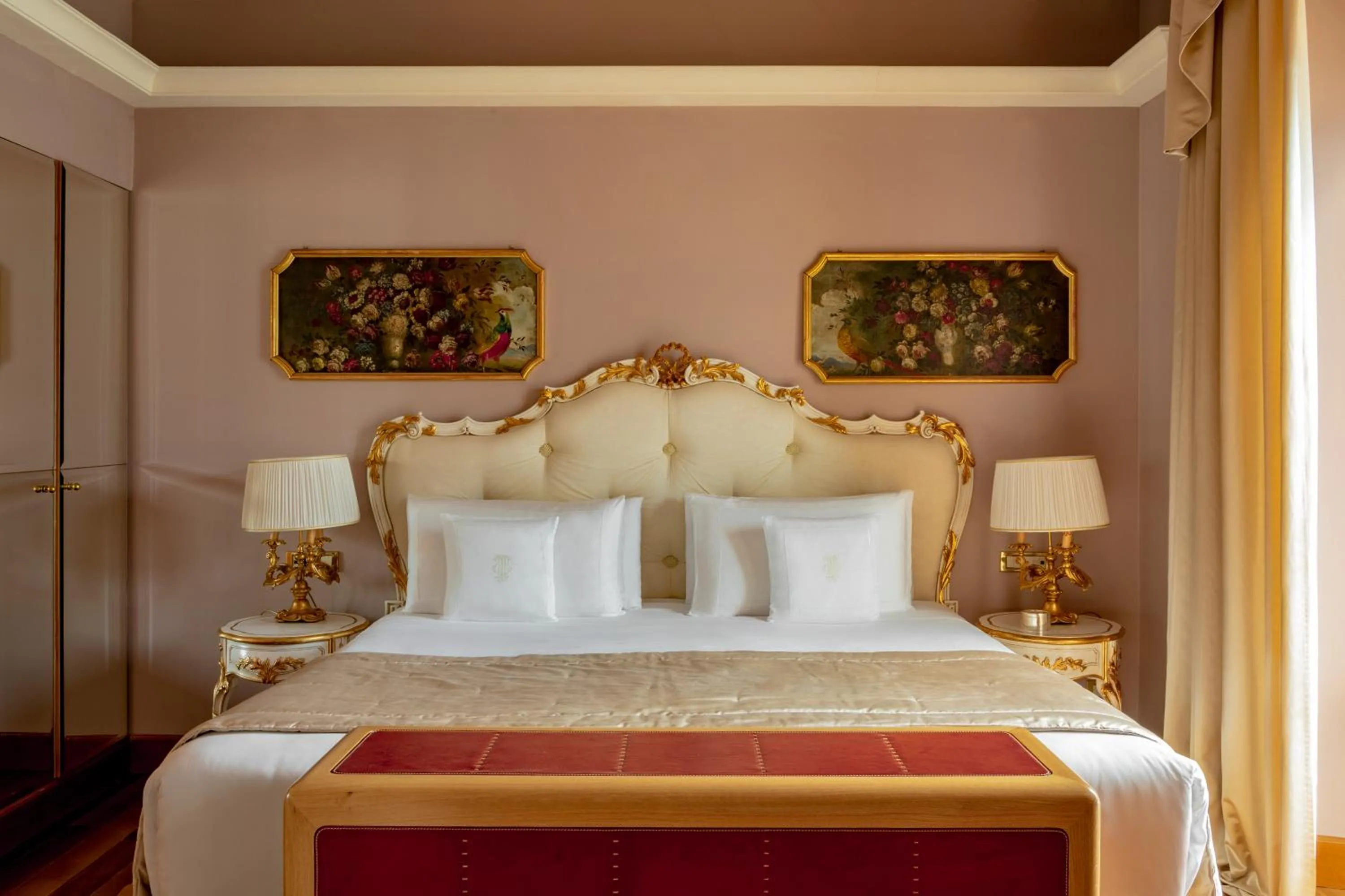 Bedroom, Bed in Grand Hotel Tremezzo