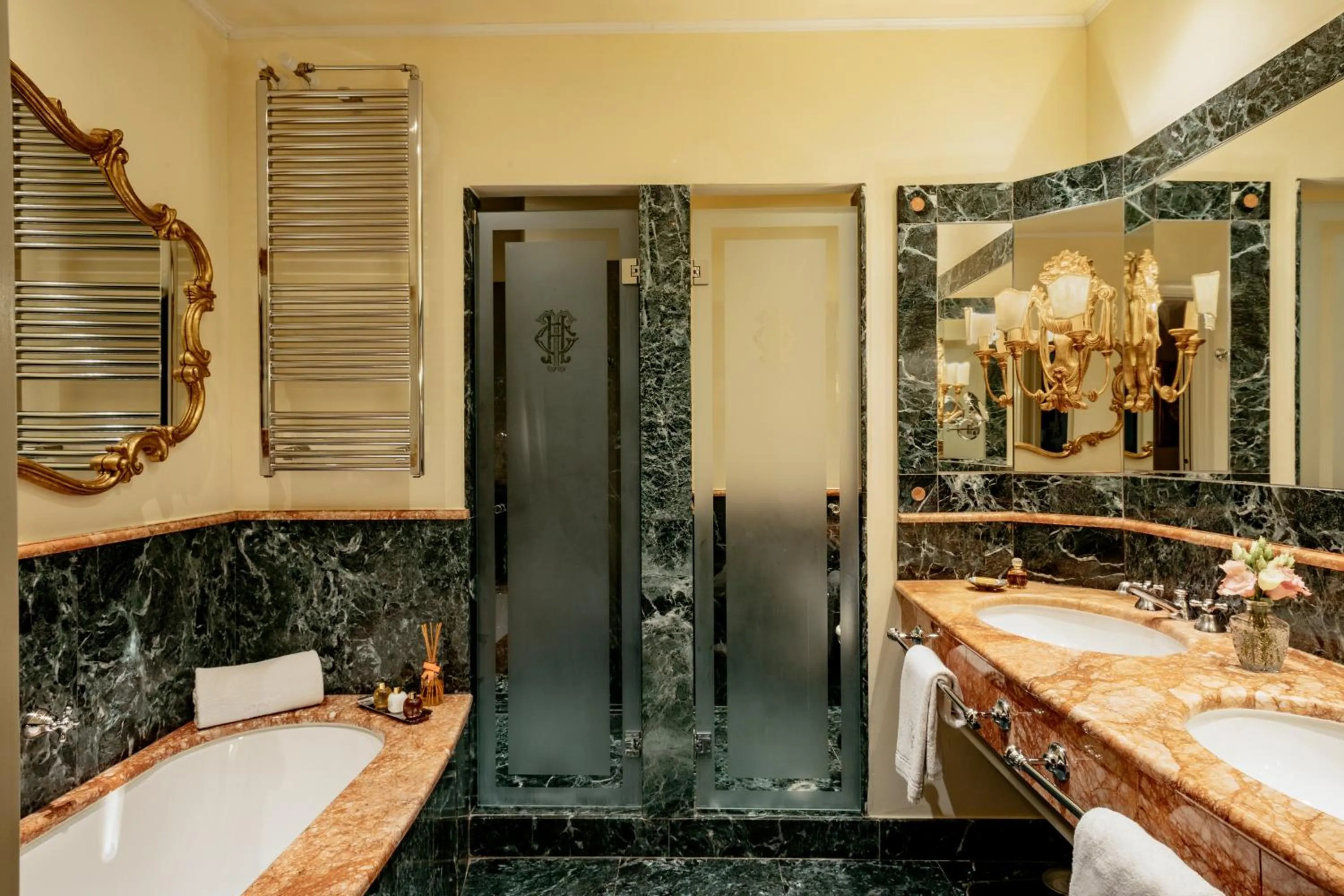 Bathroom in Grand Hotel Tremezzo