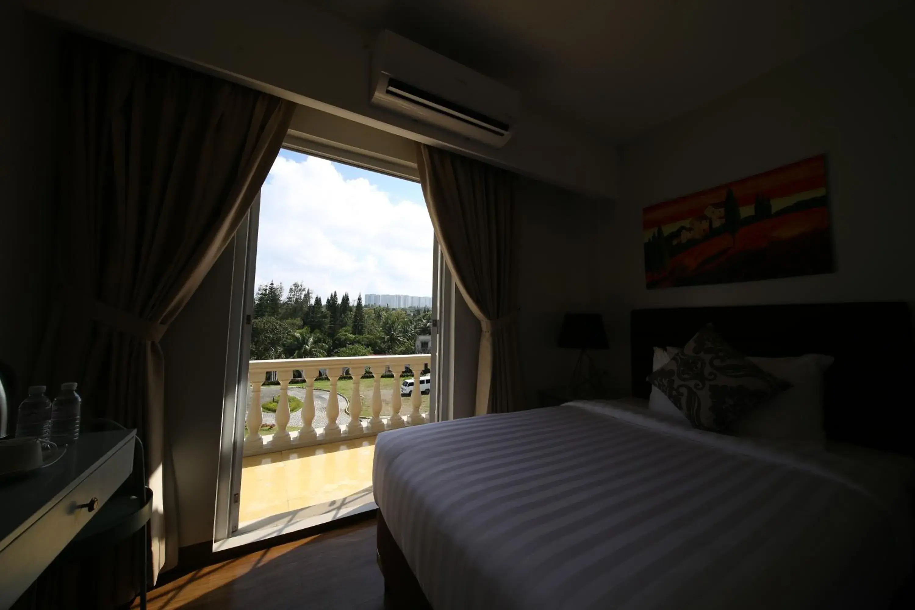 Twin Room with Balcony in Via Appia Tagaytay Twin Room with Balcony in Via Appia Tagaytay