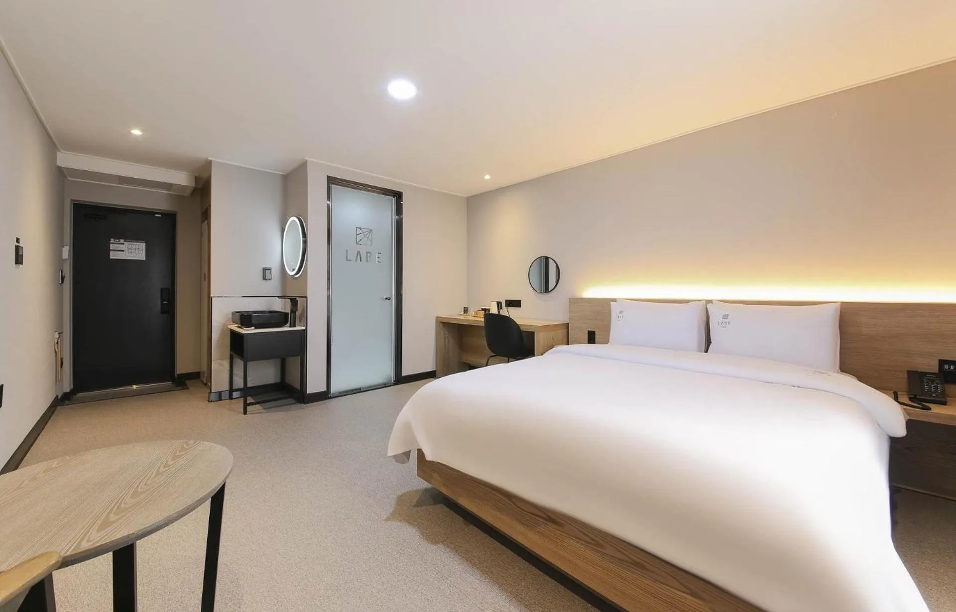 Bedroom, Bed in LABE Hotel