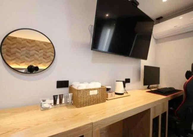 TV and multimedia in LABE Hotel