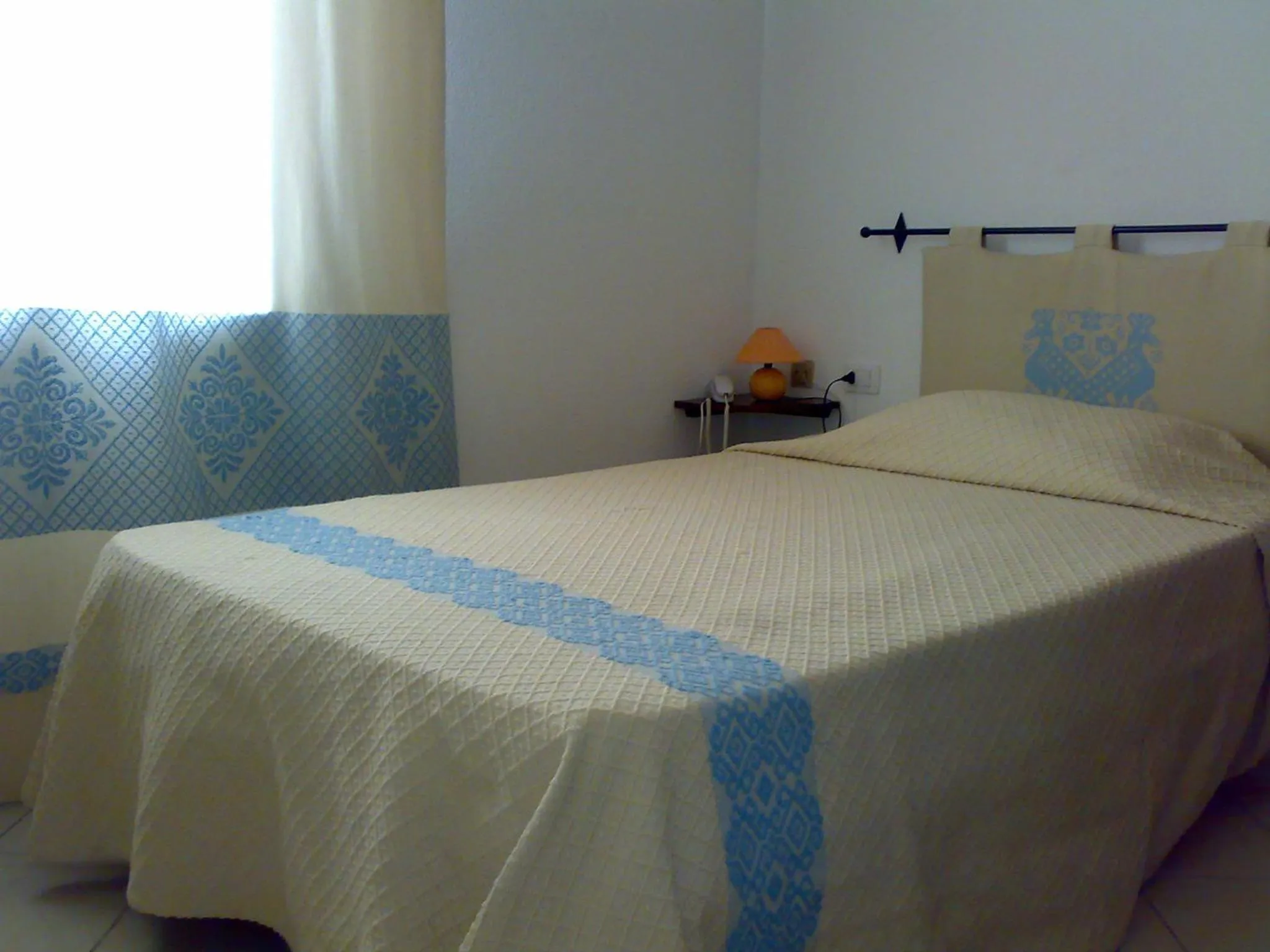 Photo of the whole room in Meta Hotel