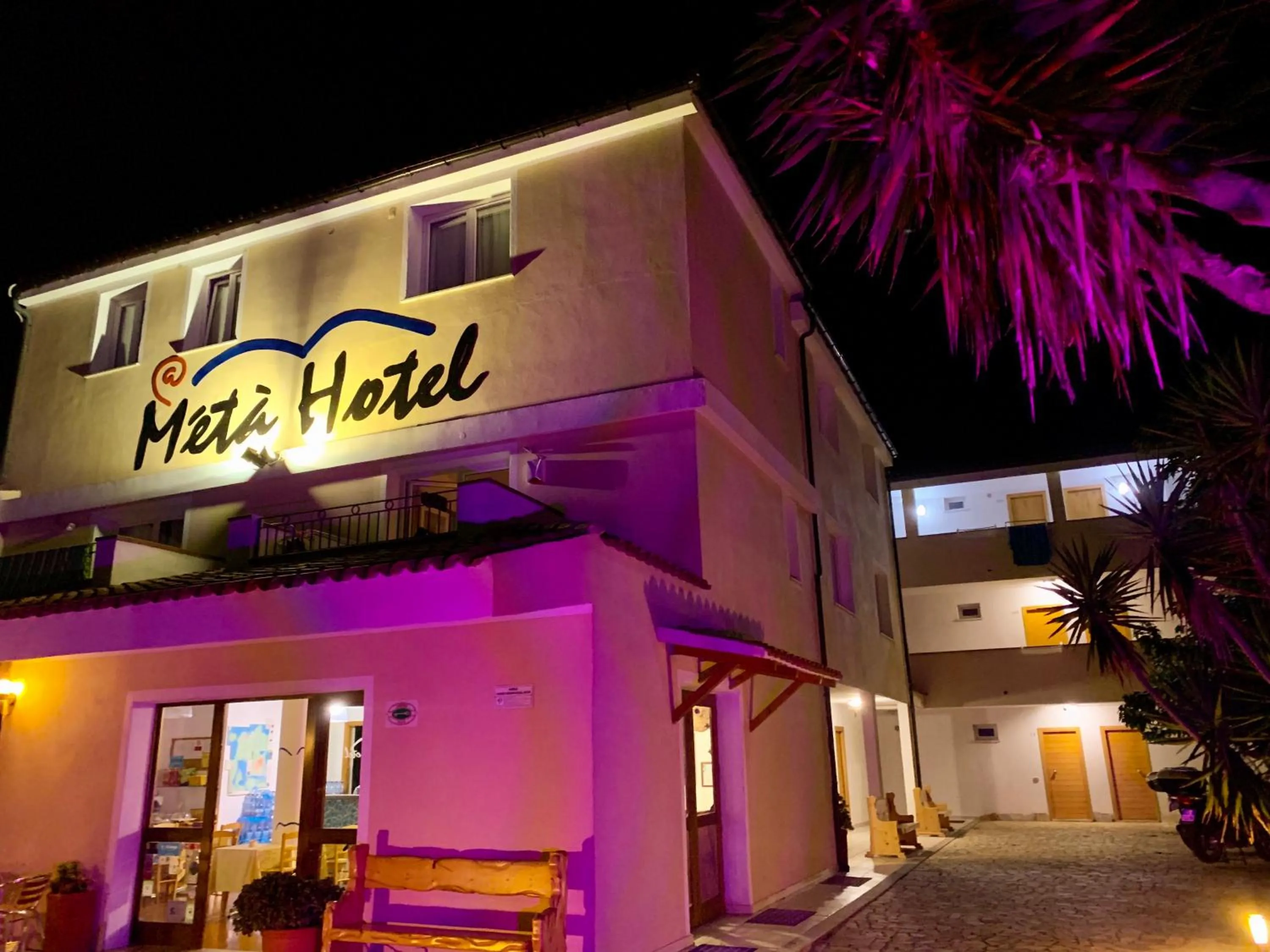 Property building in Meta Hotel