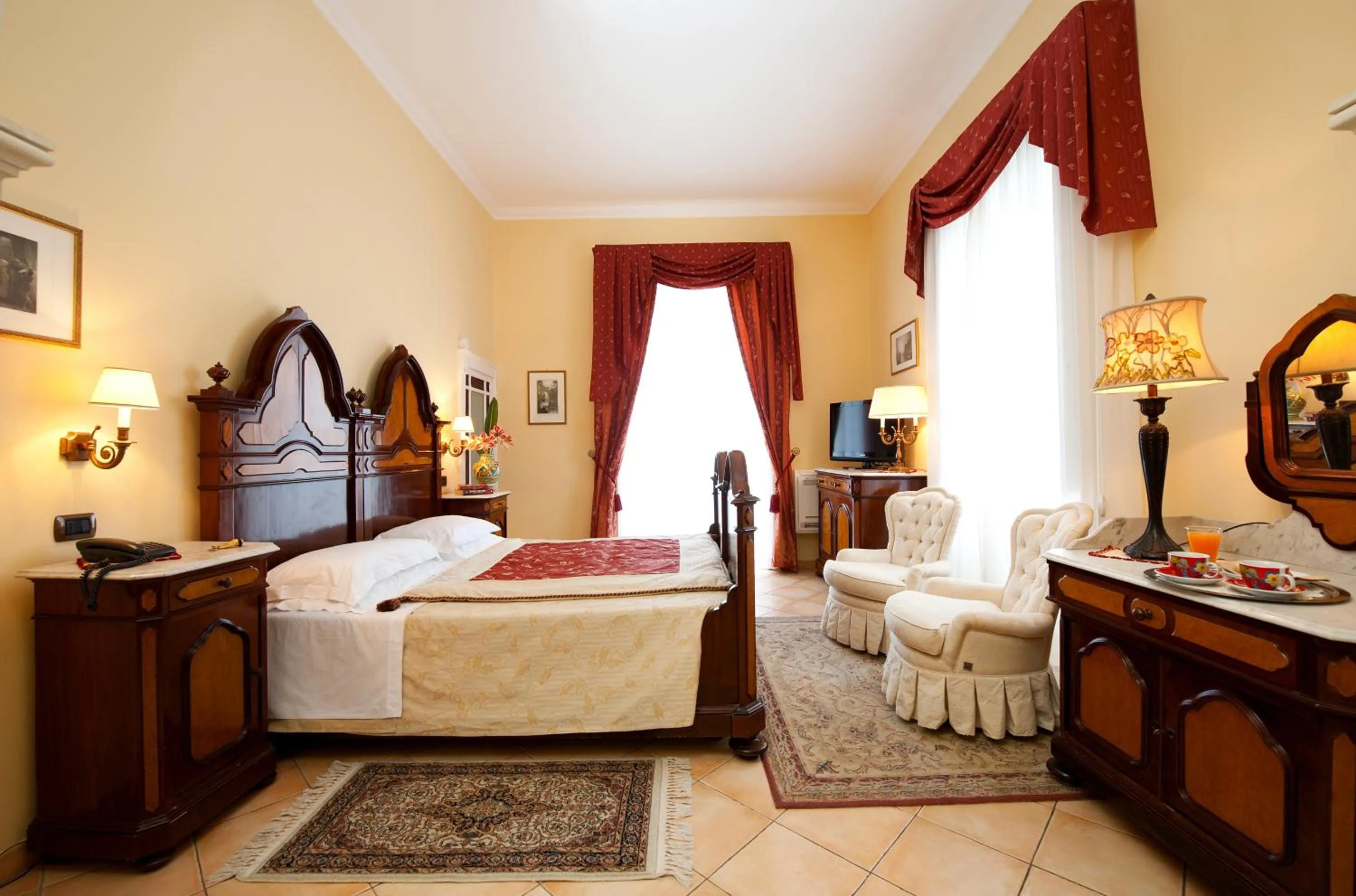 Suite with Terrace in Charme Hotel Villa Principe Fitalia
