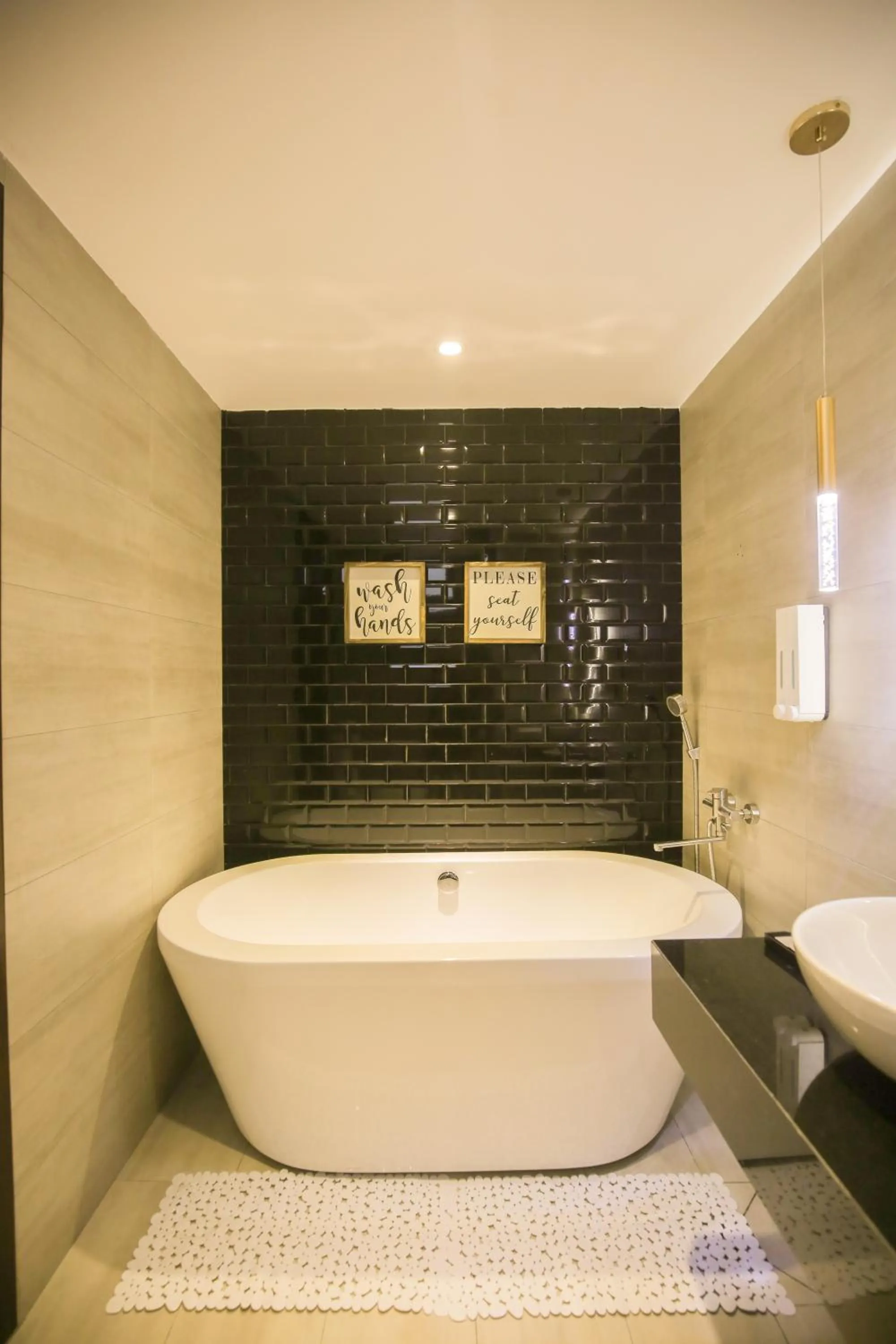 Bathroom in Fati Boutique Hotel & Apartment