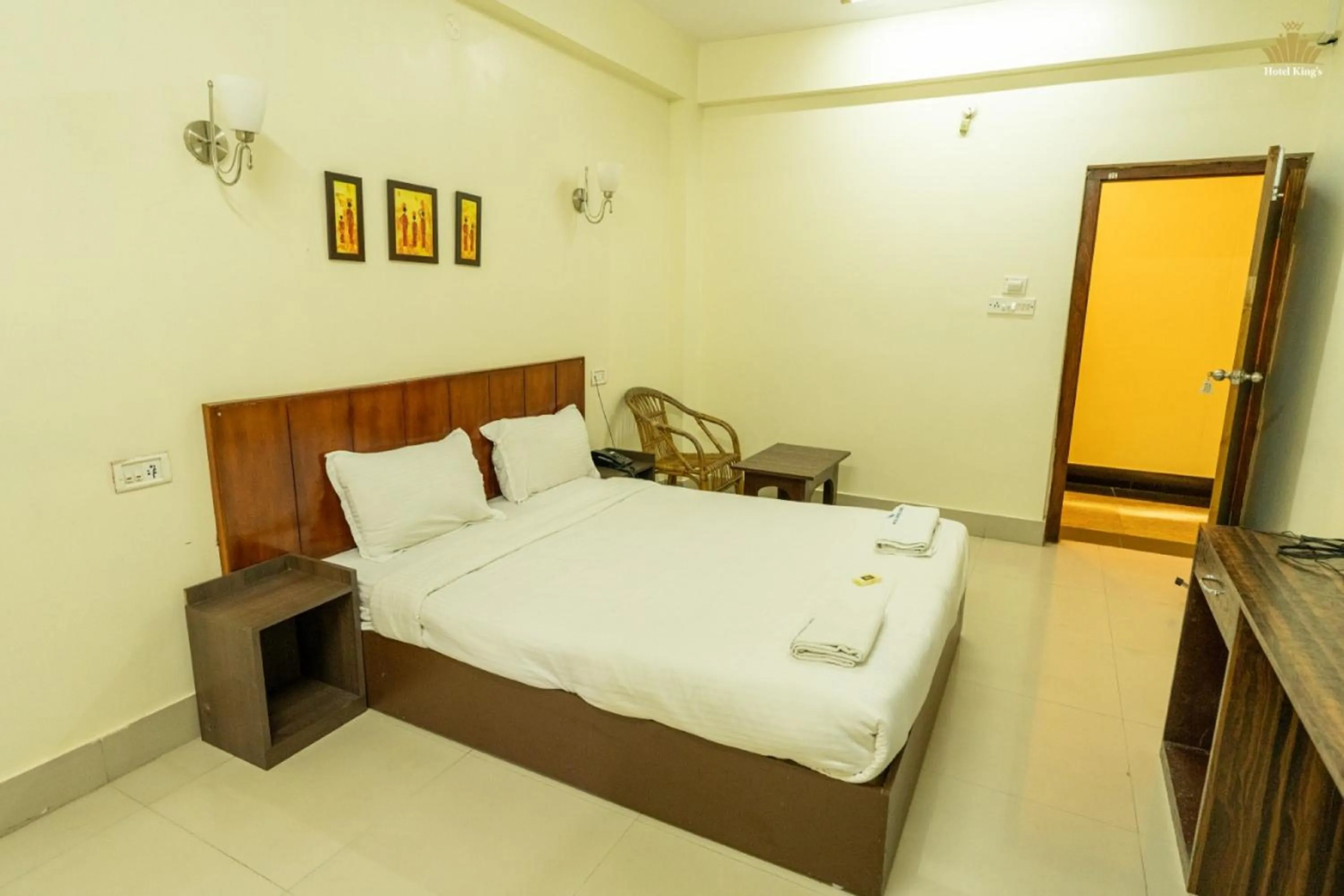 Bedroom, Bed in Hotel The King's