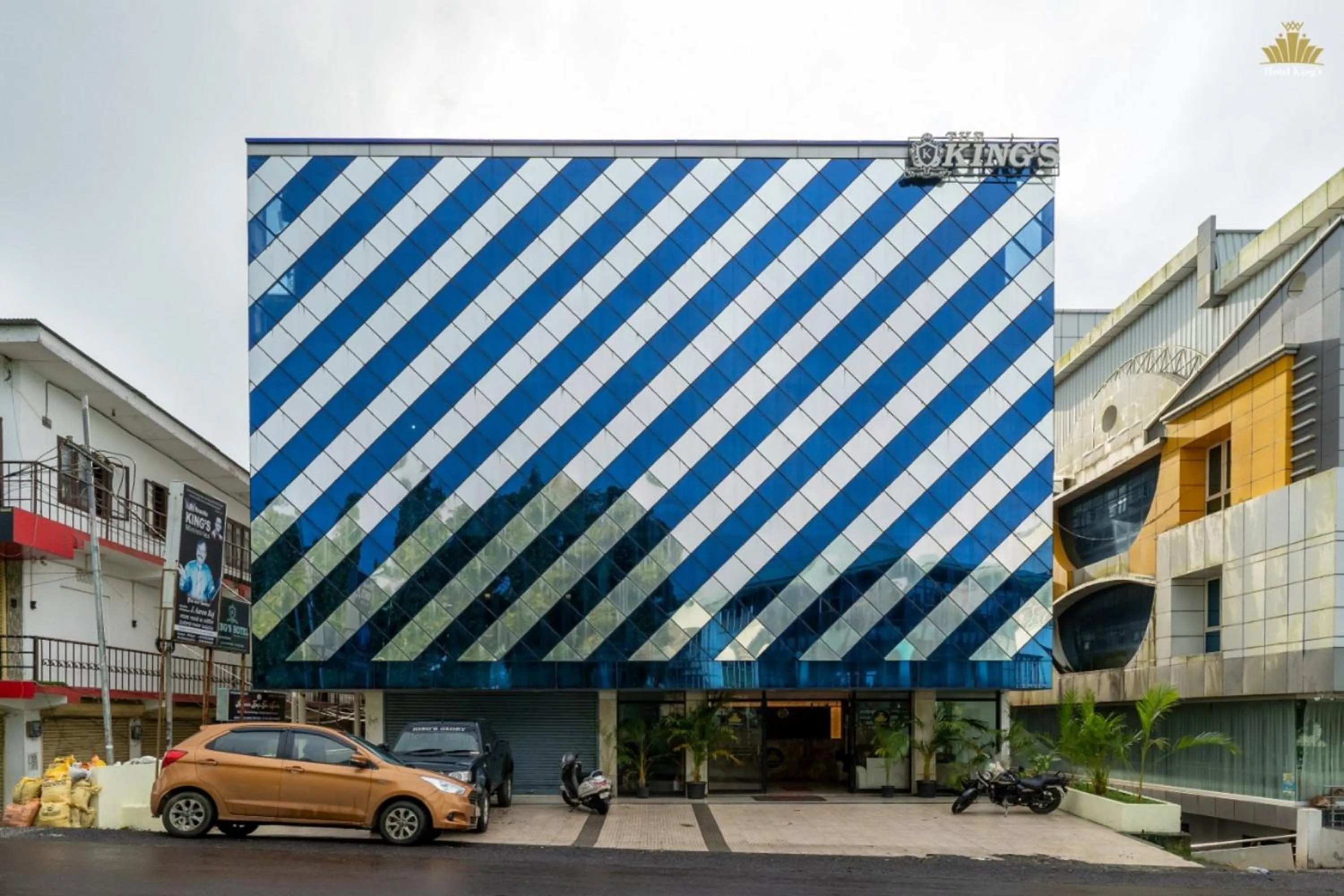 Facade/entrance in Hotel The King's