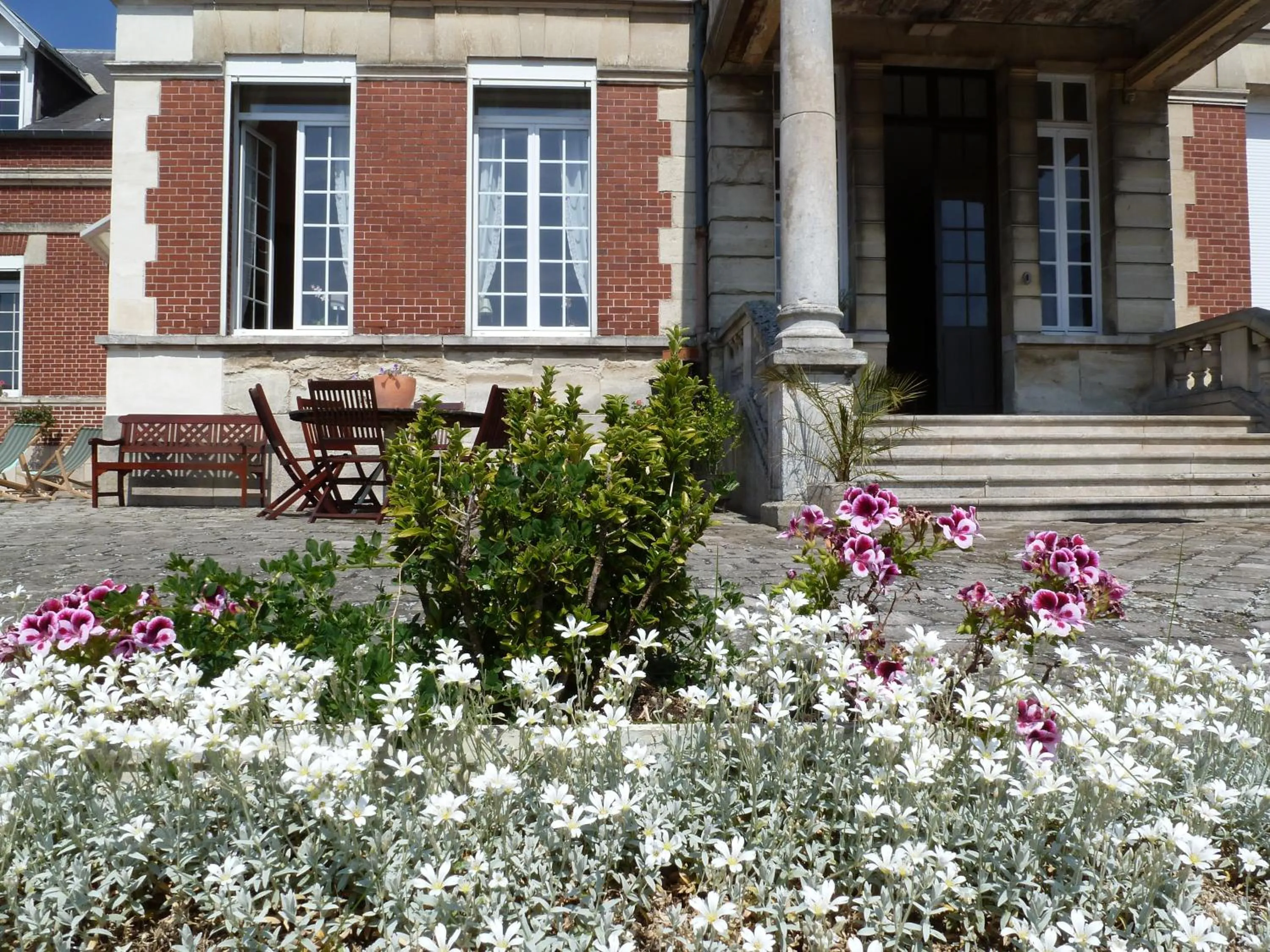 Facade/entrance in Ferme De Bonavis