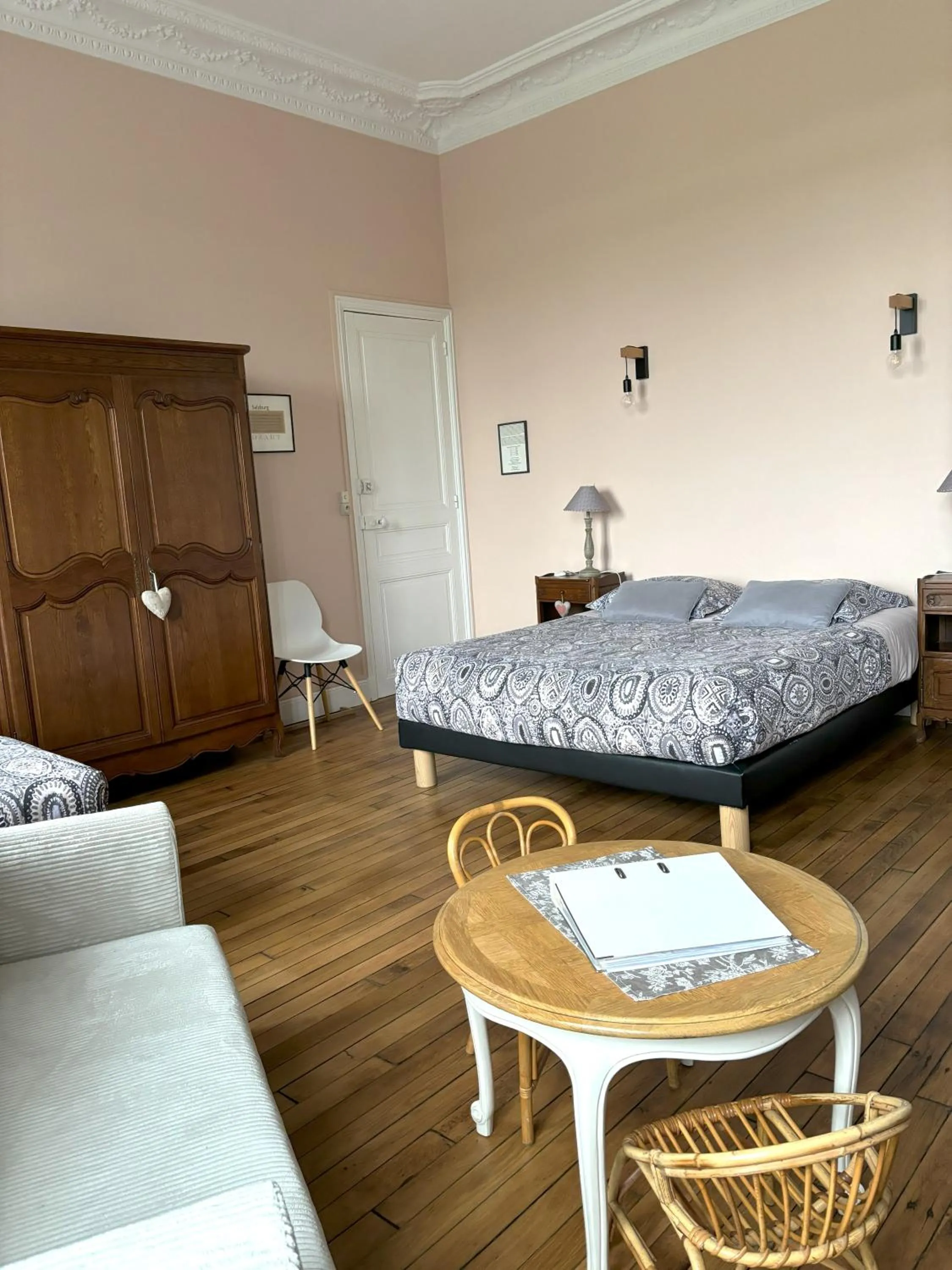 View (from property/room), Bed in Ferme De Bonavis