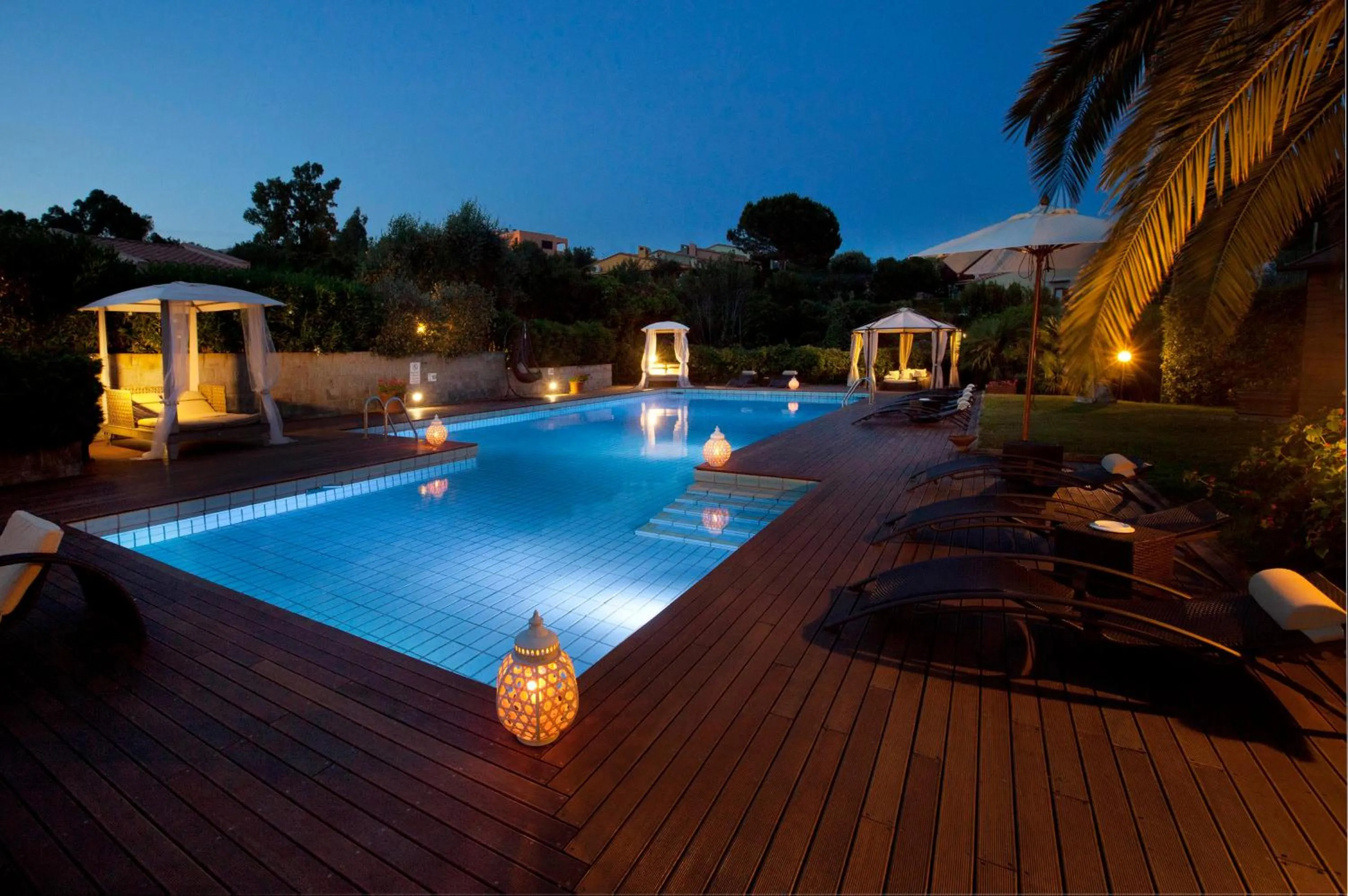 Night in Albaruja Hotel