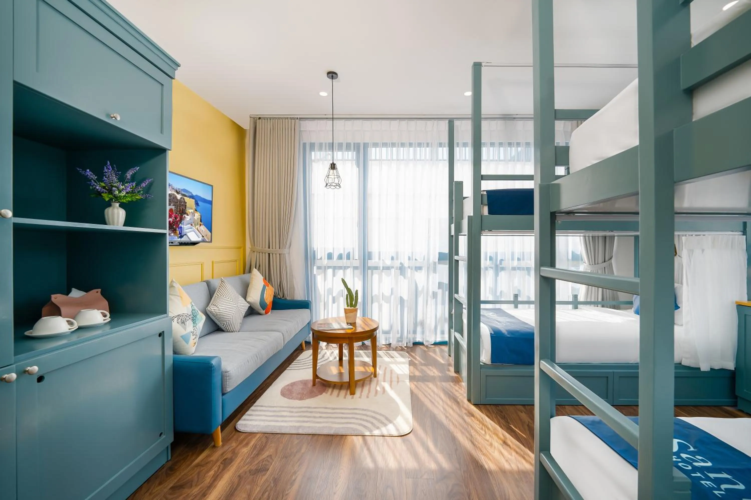 bunk bed, Bed in Santori Hotel And Spa