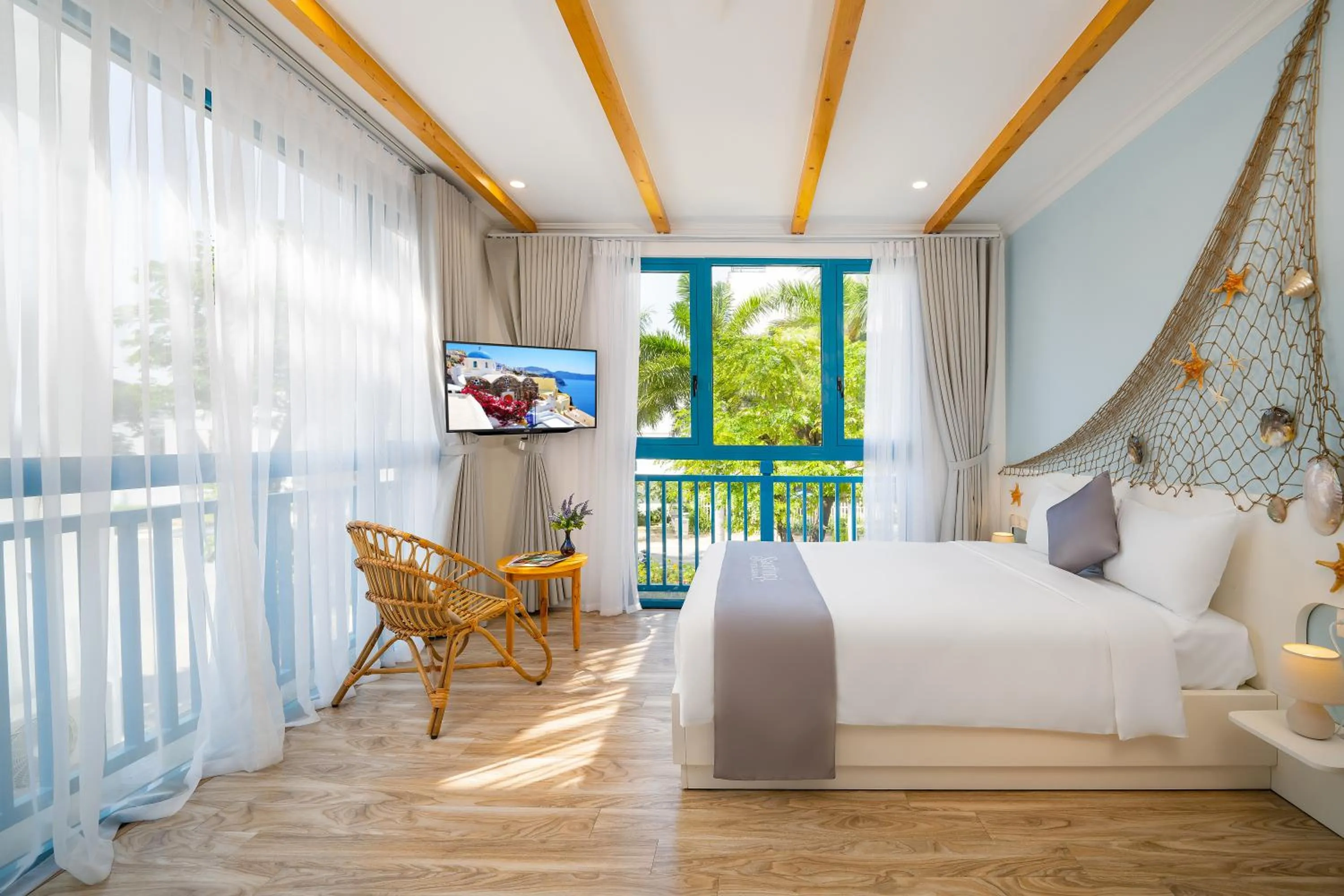 Photo of the whole room in Santori Hotel And Spa