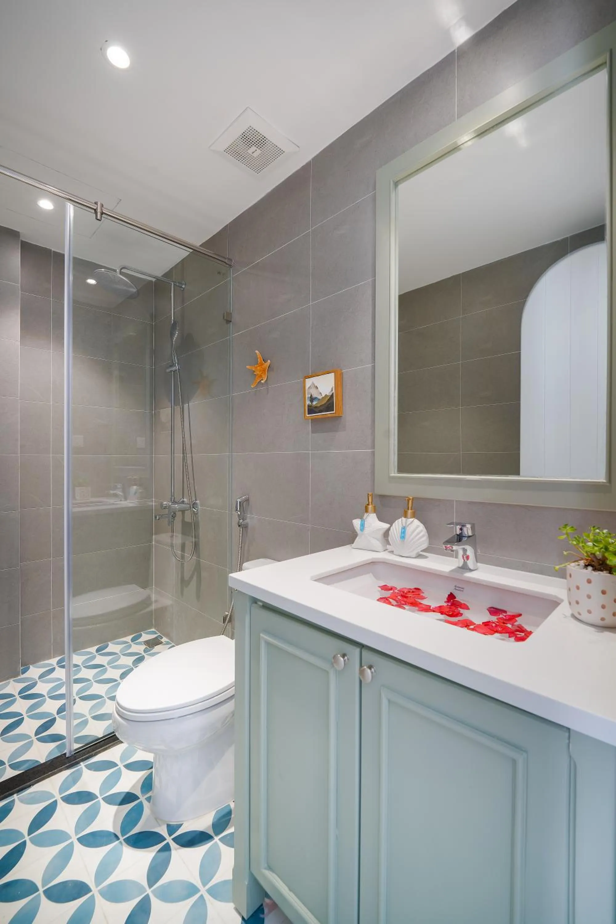 Bathroom in Santori Hotel And Spa