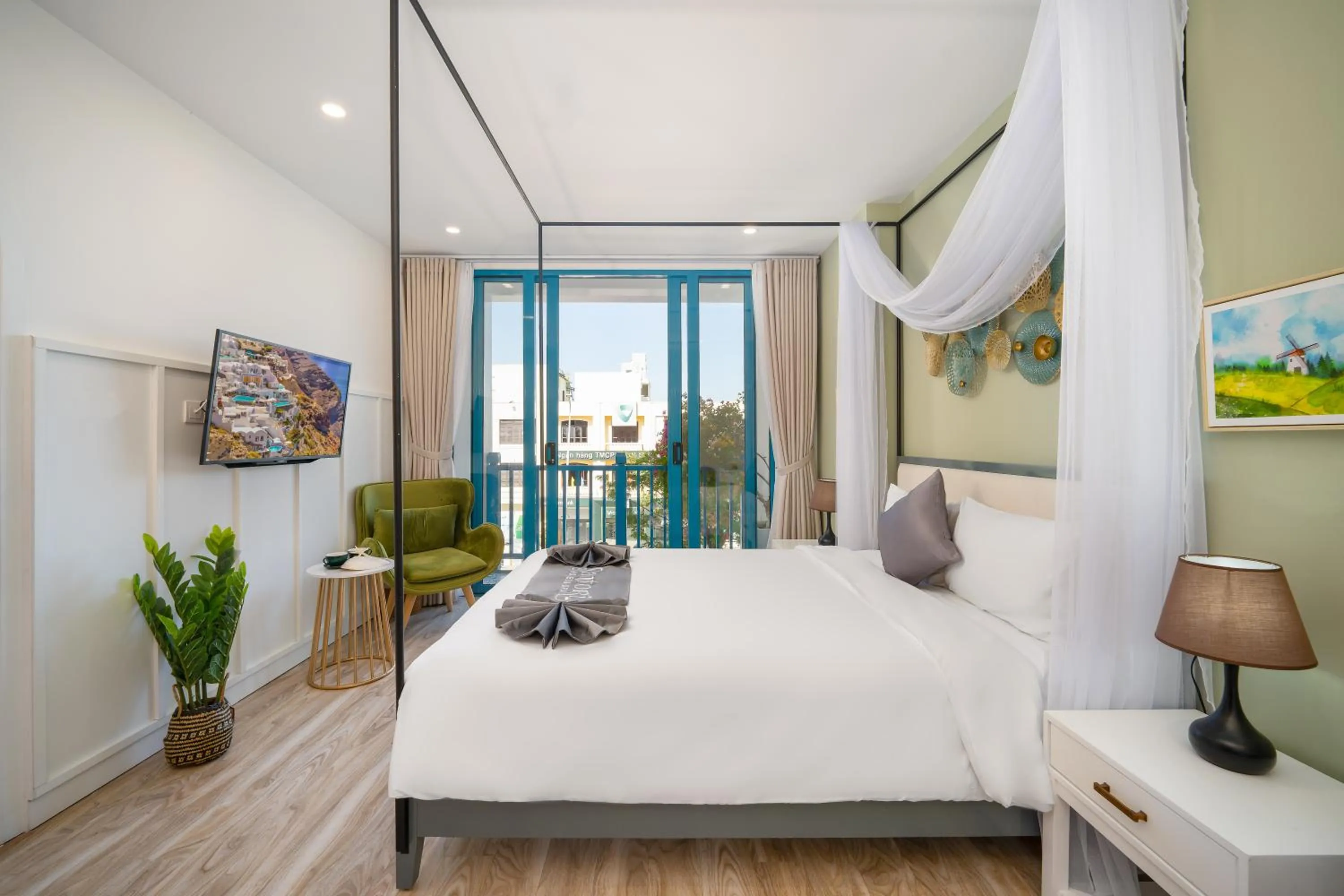 Photo of the whole room, Bed in Santori Hotel And Spa