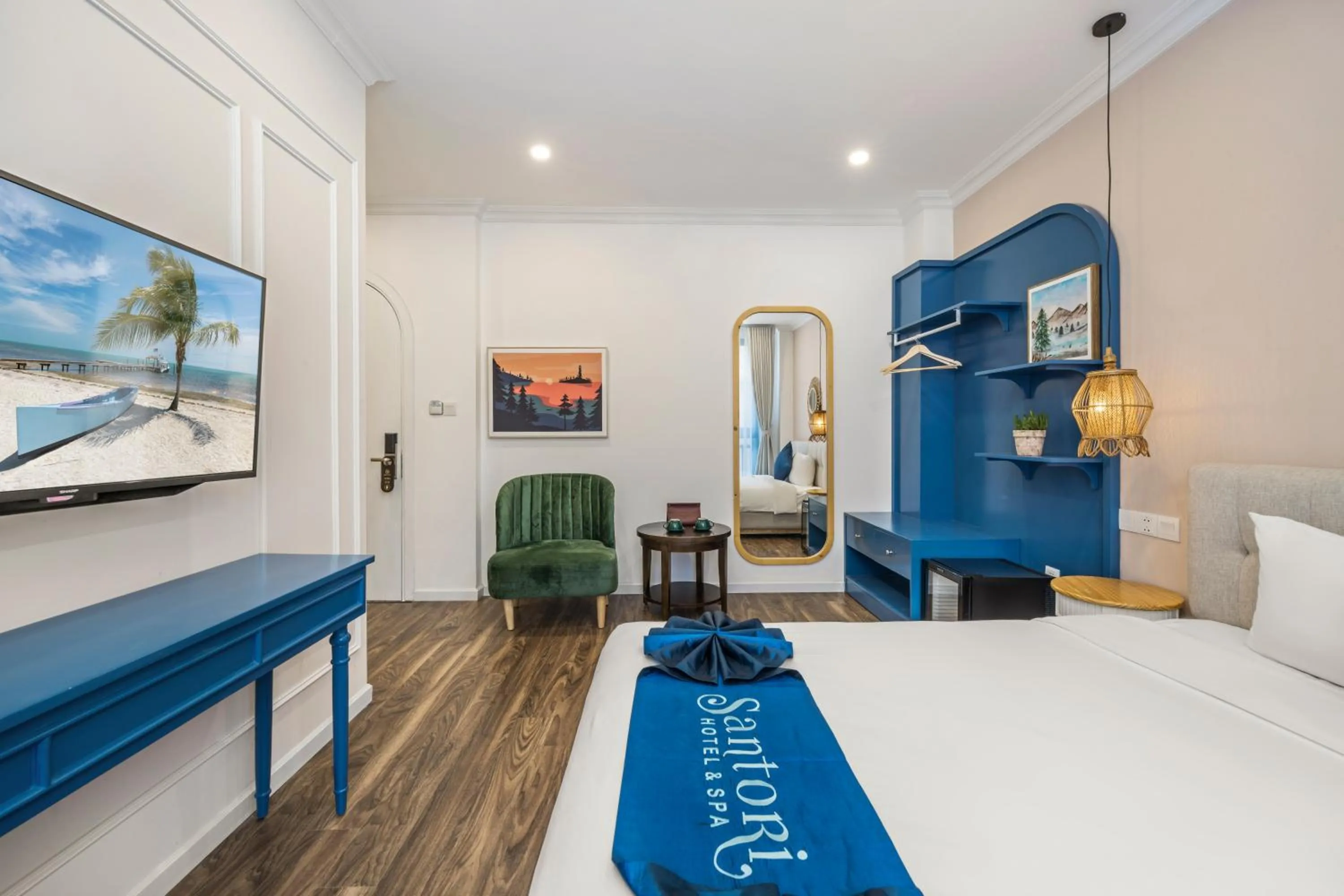 Bedroom, Bed in Santori Hotel And Spa