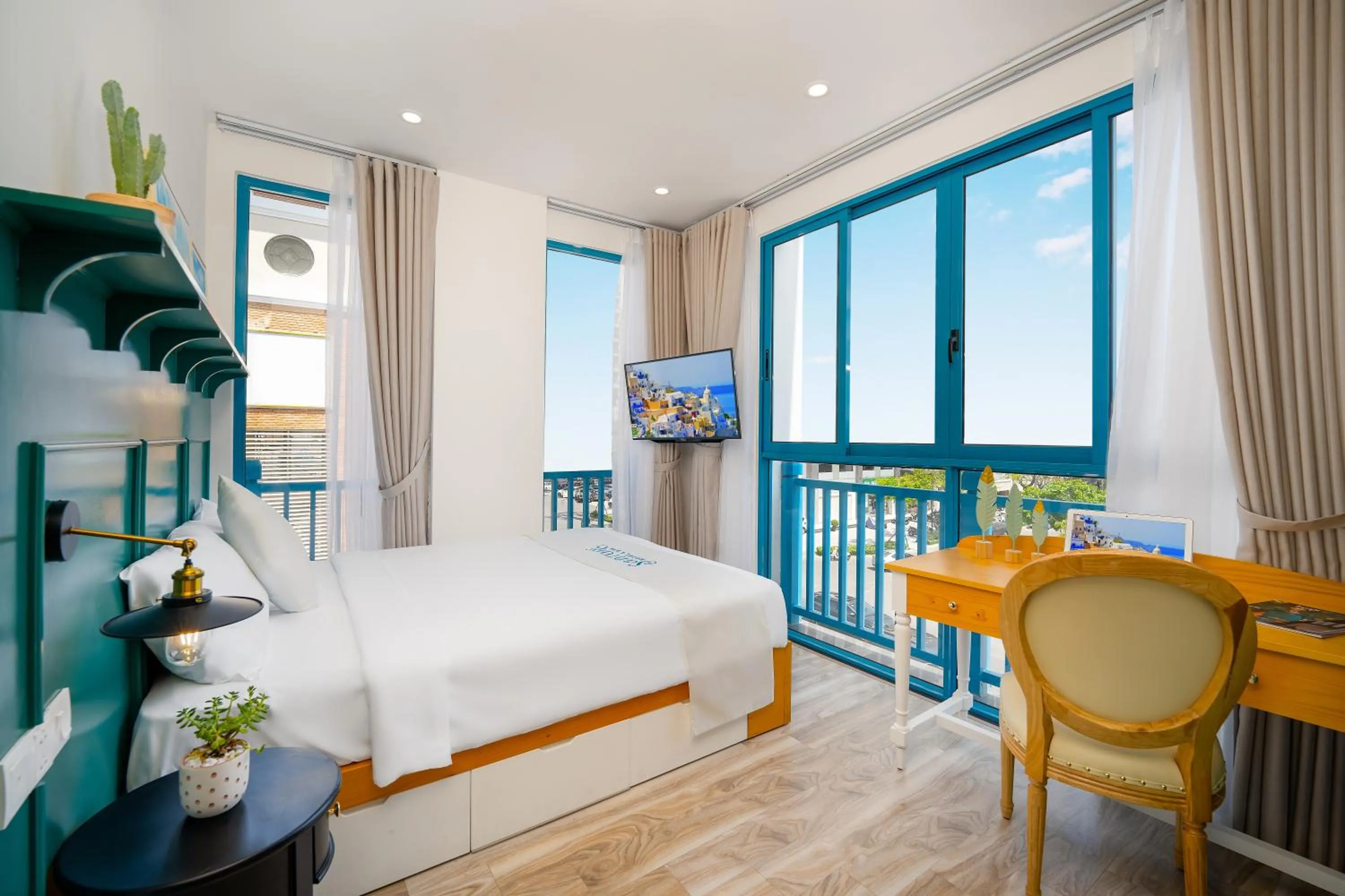 Photo of the whole room, Bed in Santori Hotel And Spa