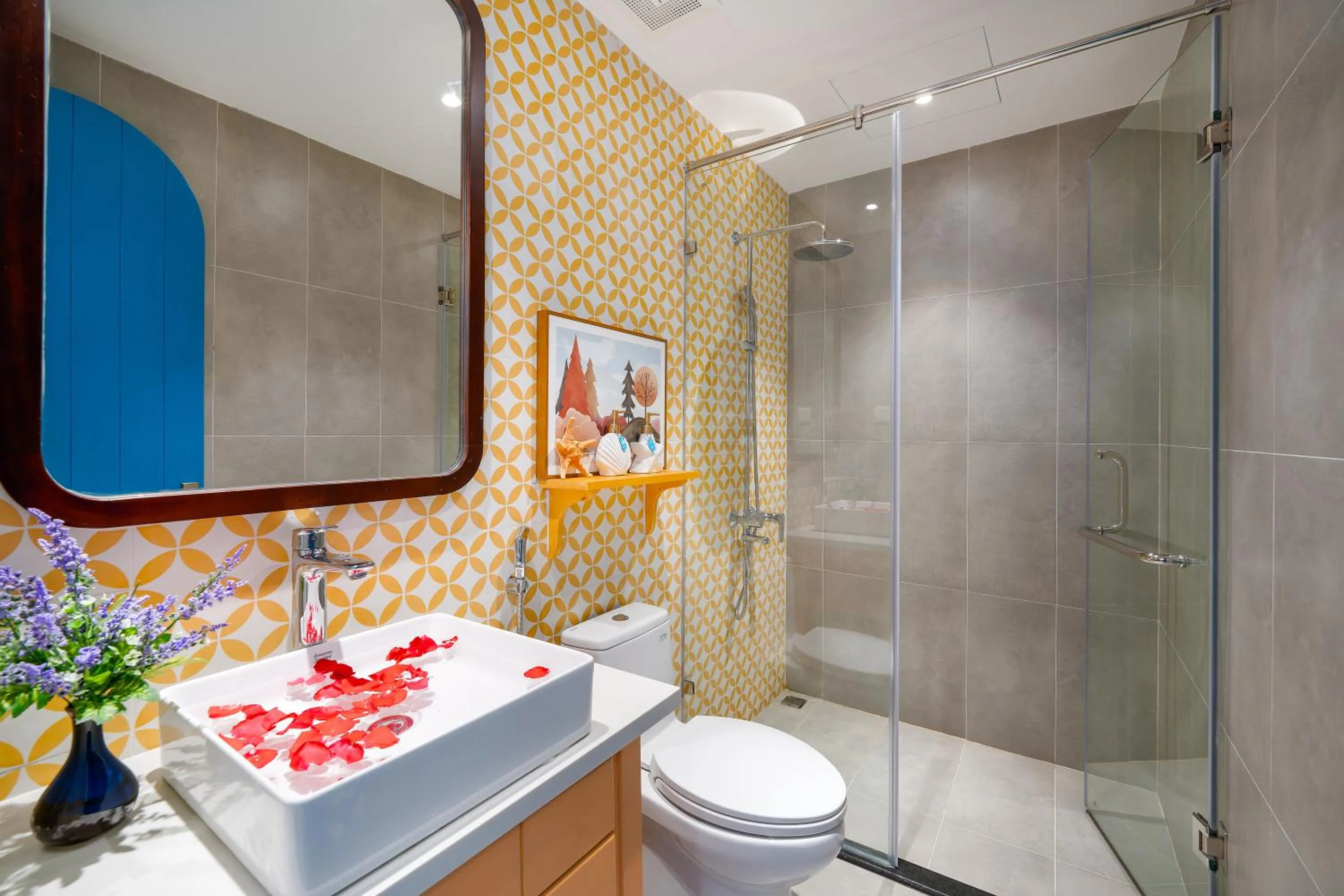 Bathroom in Santori Hotel And Spa