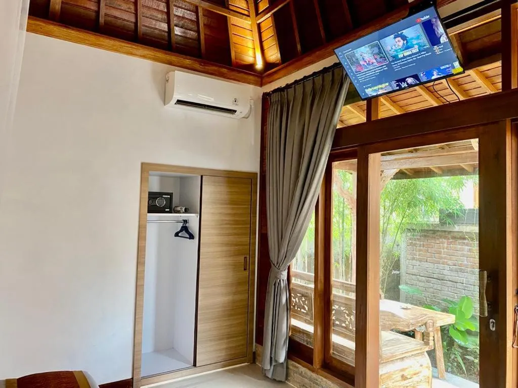 TV and multimedia in Sridewi Villas Ubud
