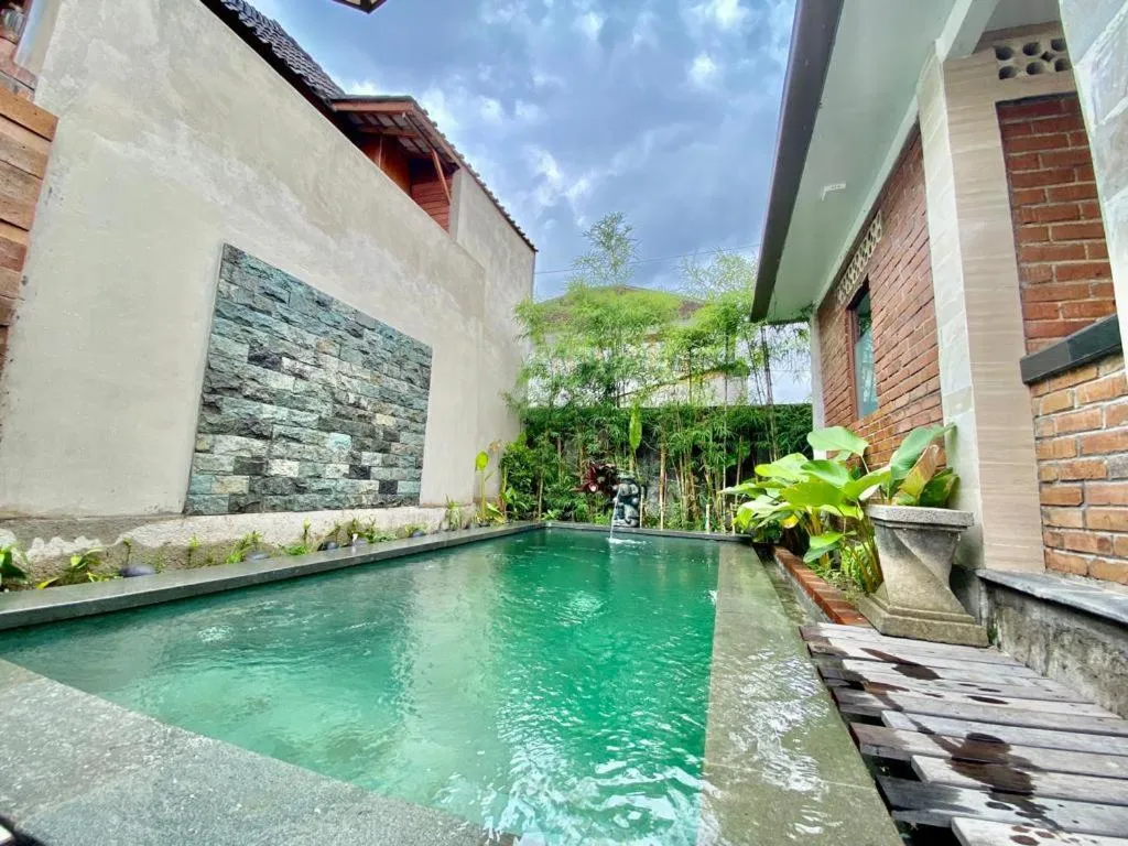 Swimming pool in Sridewi Villas Ubud