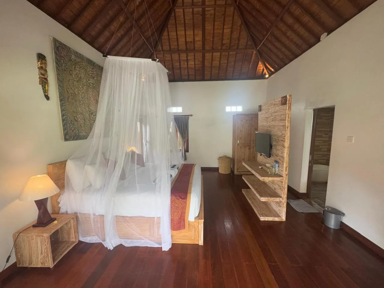 Property building, Bed in Sridewi Villas Ubud