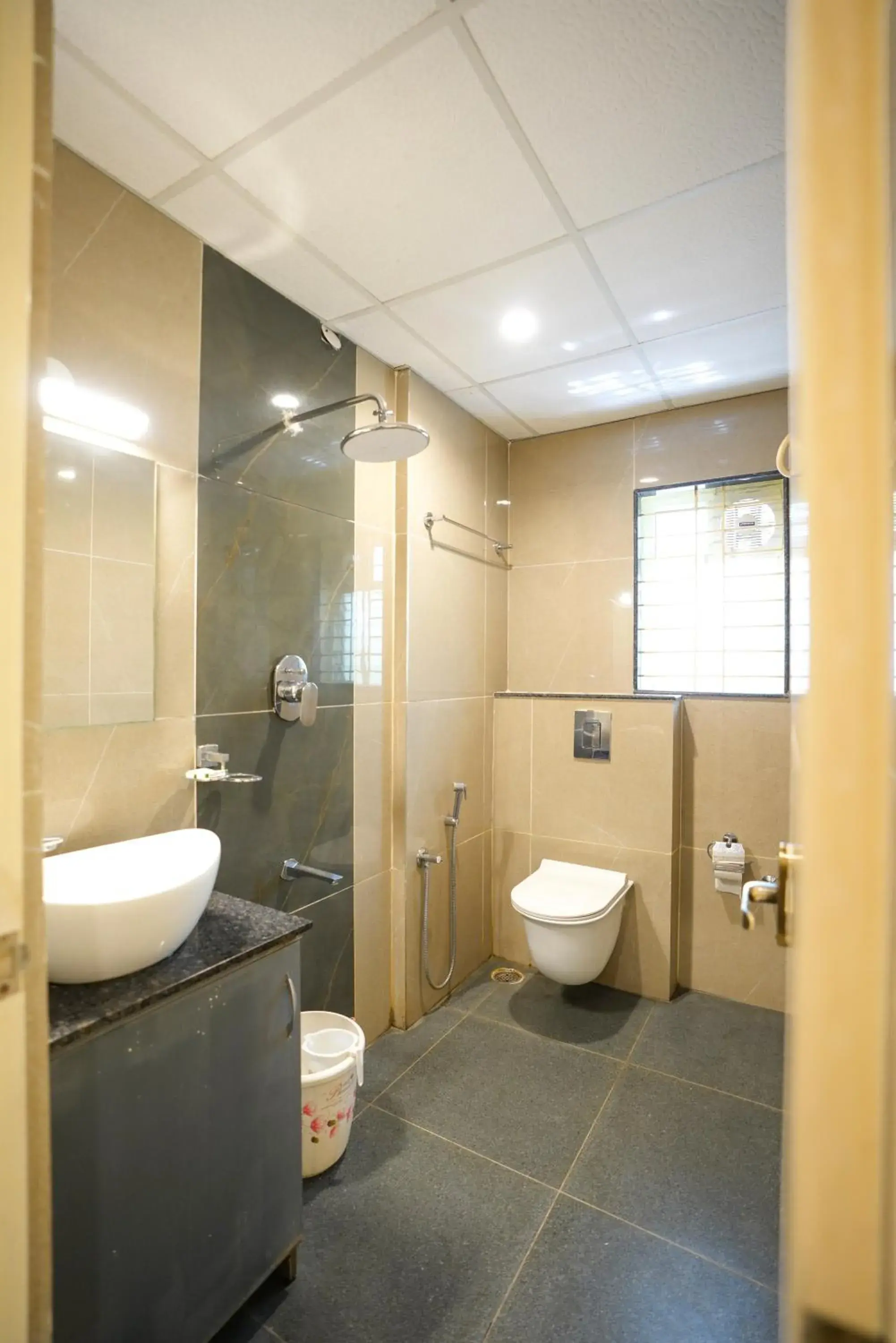 Shower in THE EKAH COMFORTS Shower in THE EKAH COMFORTS