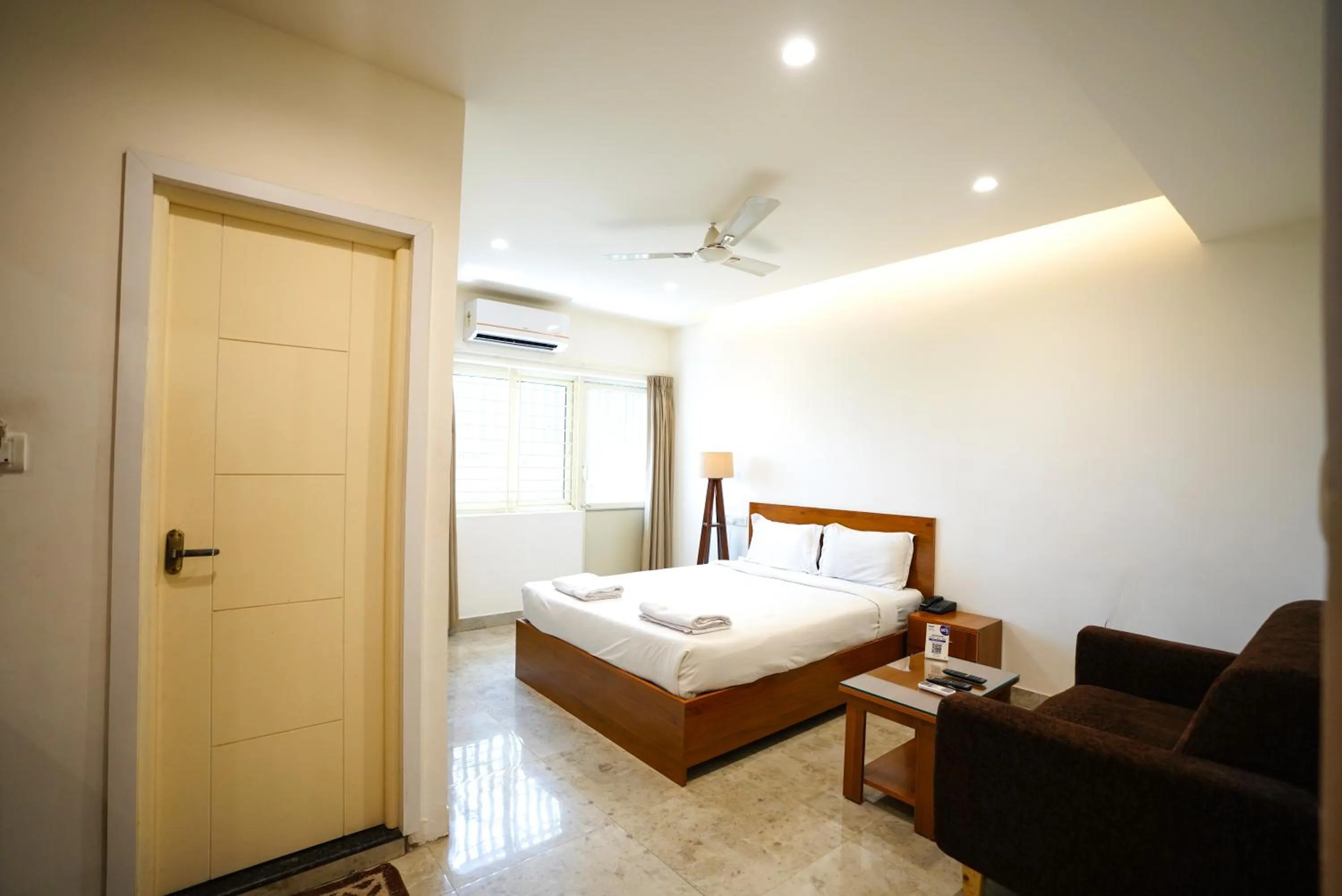 Bed in THE EKAH COMFORTS